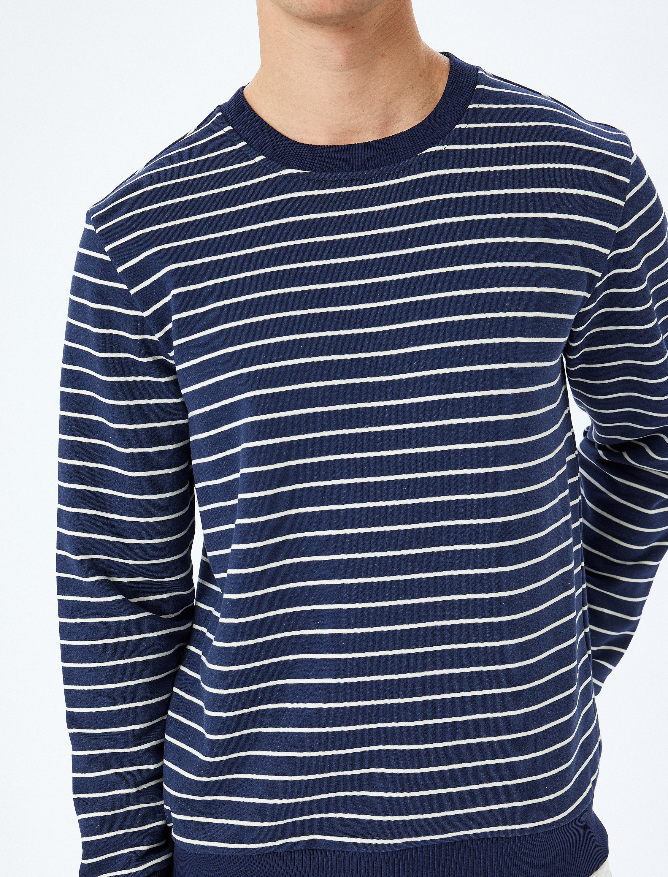   Pamuklu Uzun Kollu Bisiklet Yaka Çizgili Sweatshirt