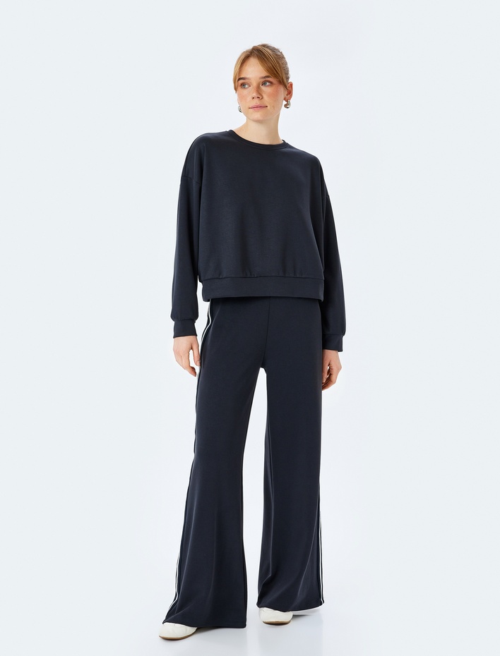  Modal Kumaş Bisiklet Yaka Uzun Kollu Basic Sweatshirt