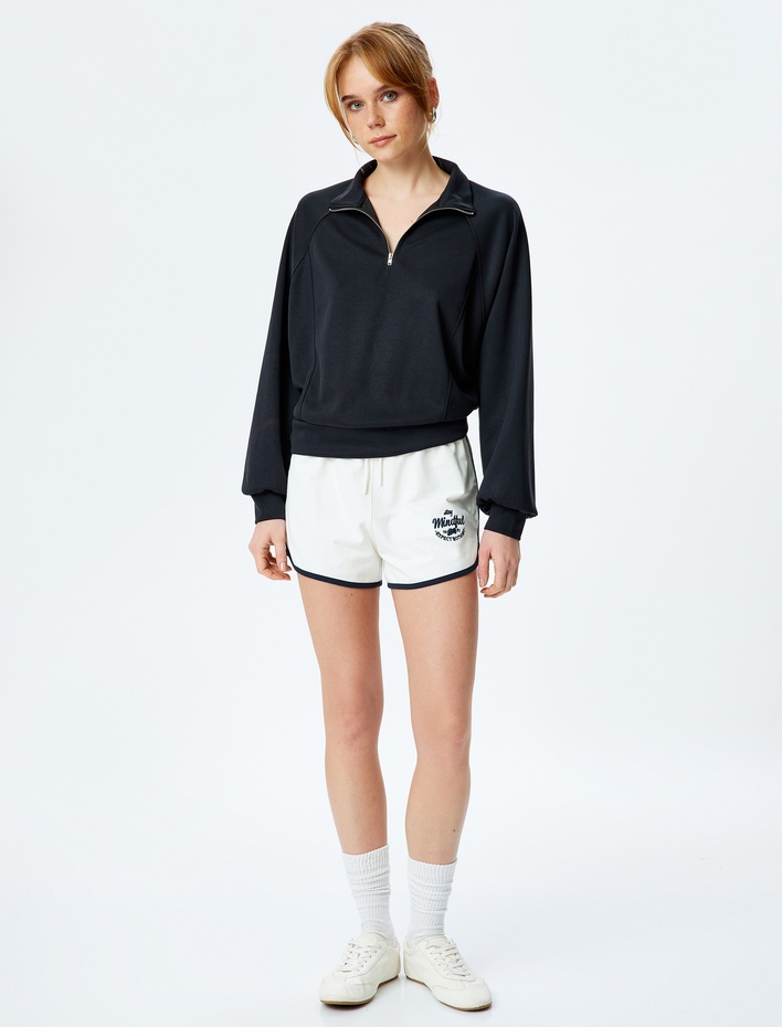  Rahat Kalıp Uzun Kollu Yarım Fermuar Detaylı Modal Kumaş Sweatshirt