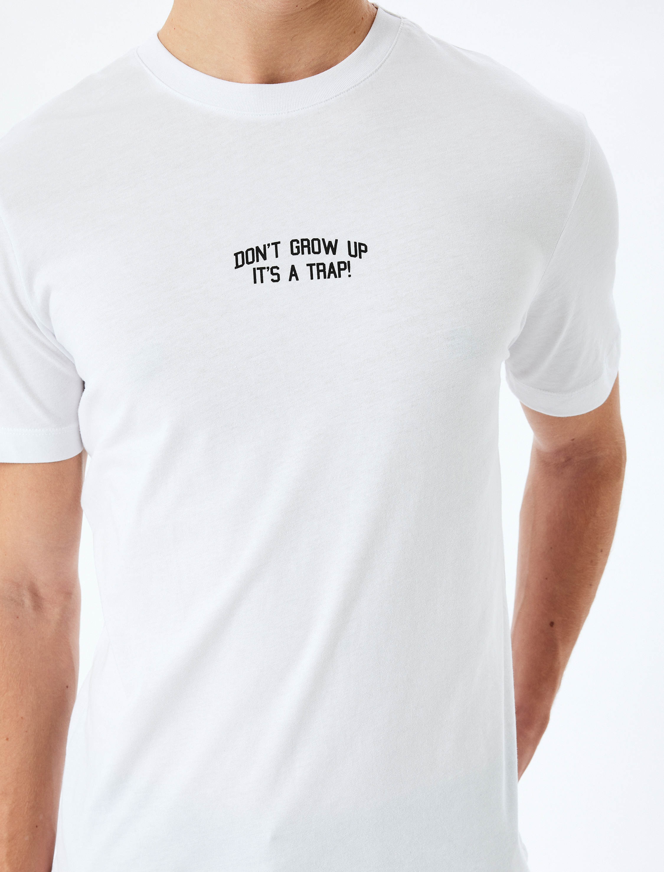   Kısa Kollu Bisiklet Yaka Slogan Baskılı Pamuklu Slim Fit Tişört