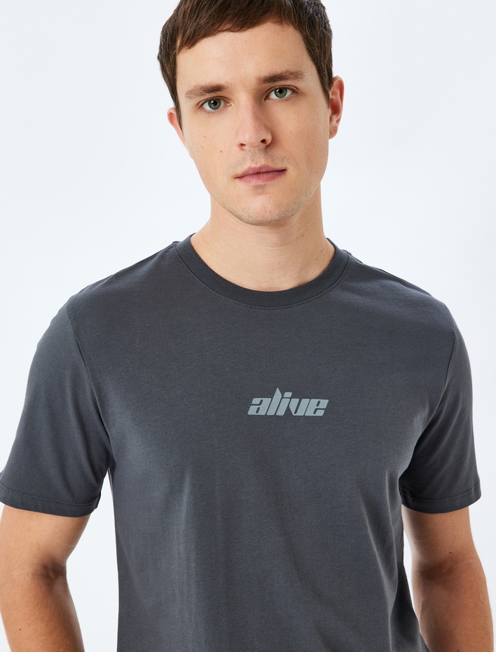  Slogan Baskılı Pamuklu Bisiklet Yaka Kısa Kollu Slim Fit Tişört