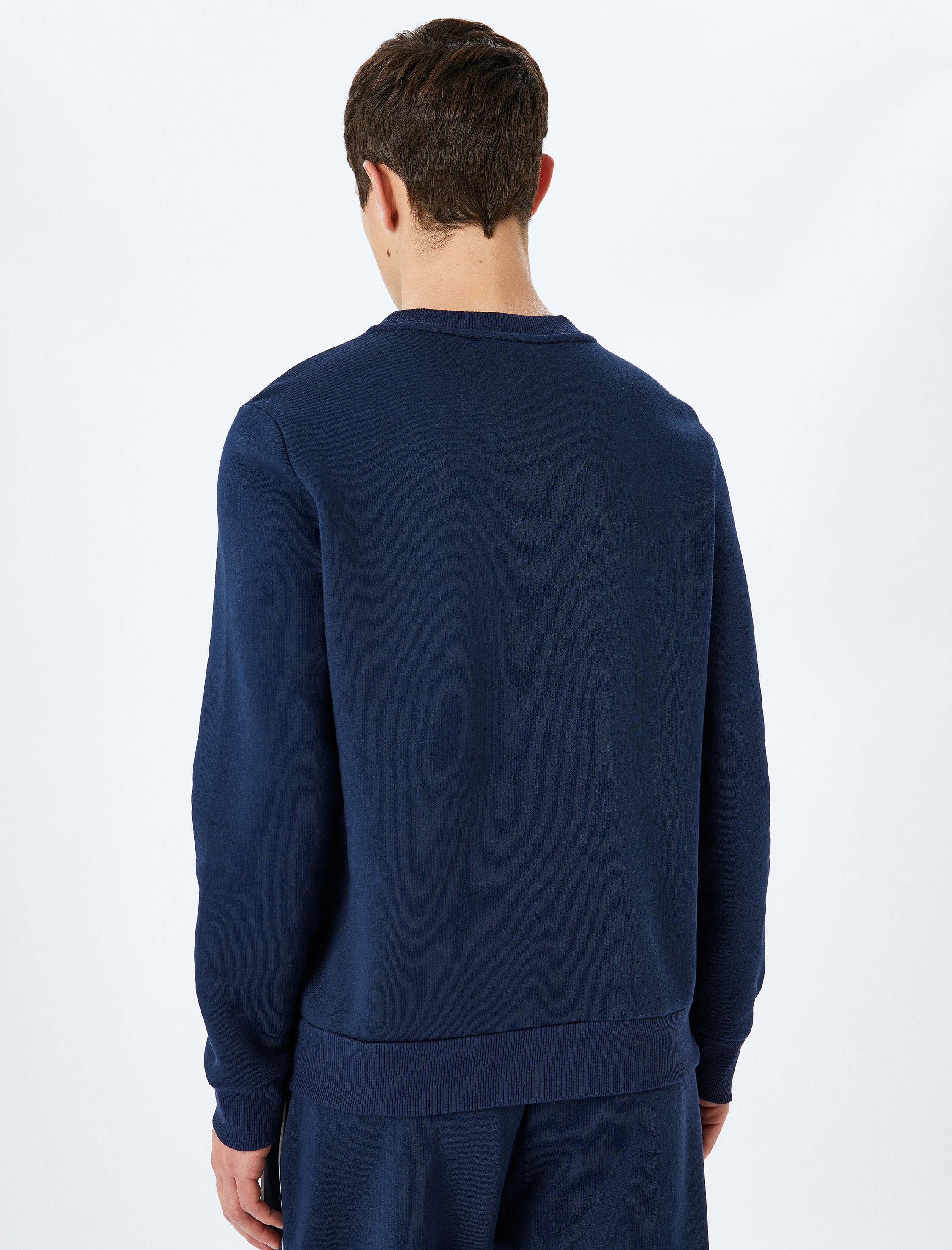 Bisiklet Yaka Renk Bloklu Şardonlu Pamuk Karışımlı Slogan Baskılı Sweatshirt