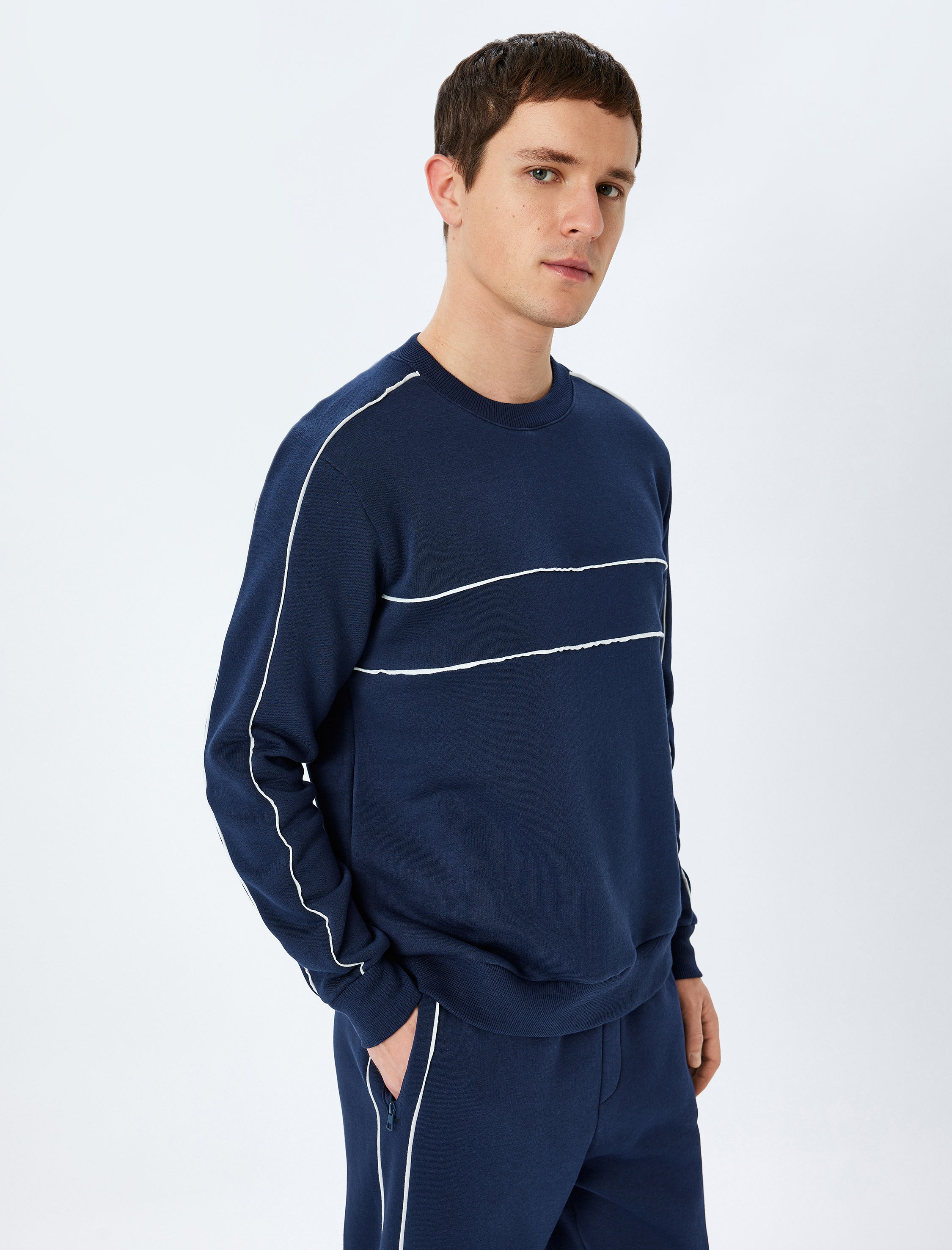   Pamuk Karışımlı Uzun Kollu Şardonlu Biyeli Bisiklet Yaka Sweatshirt