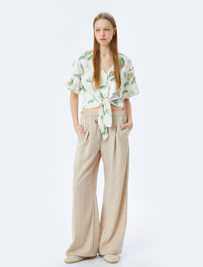  V Yaka Kısa Kollu Bağlama Detaylı Keten Karışımlı Gömlek