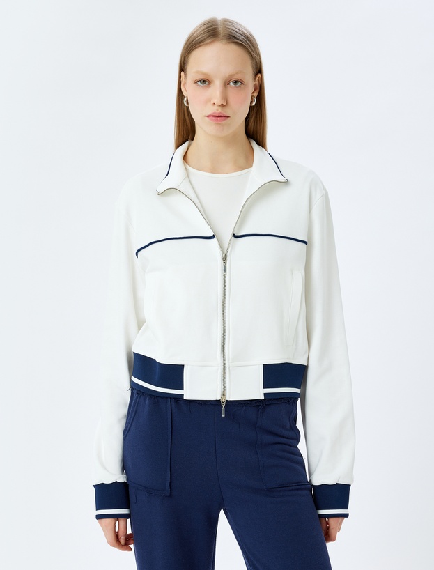 Şerit Baskılı Fermuarlı Uzun Kollu Dik Yaka Sweatshirt_2