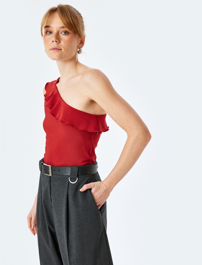  Fırfır Detaylı Kolsuz Tek Omuz Bluz