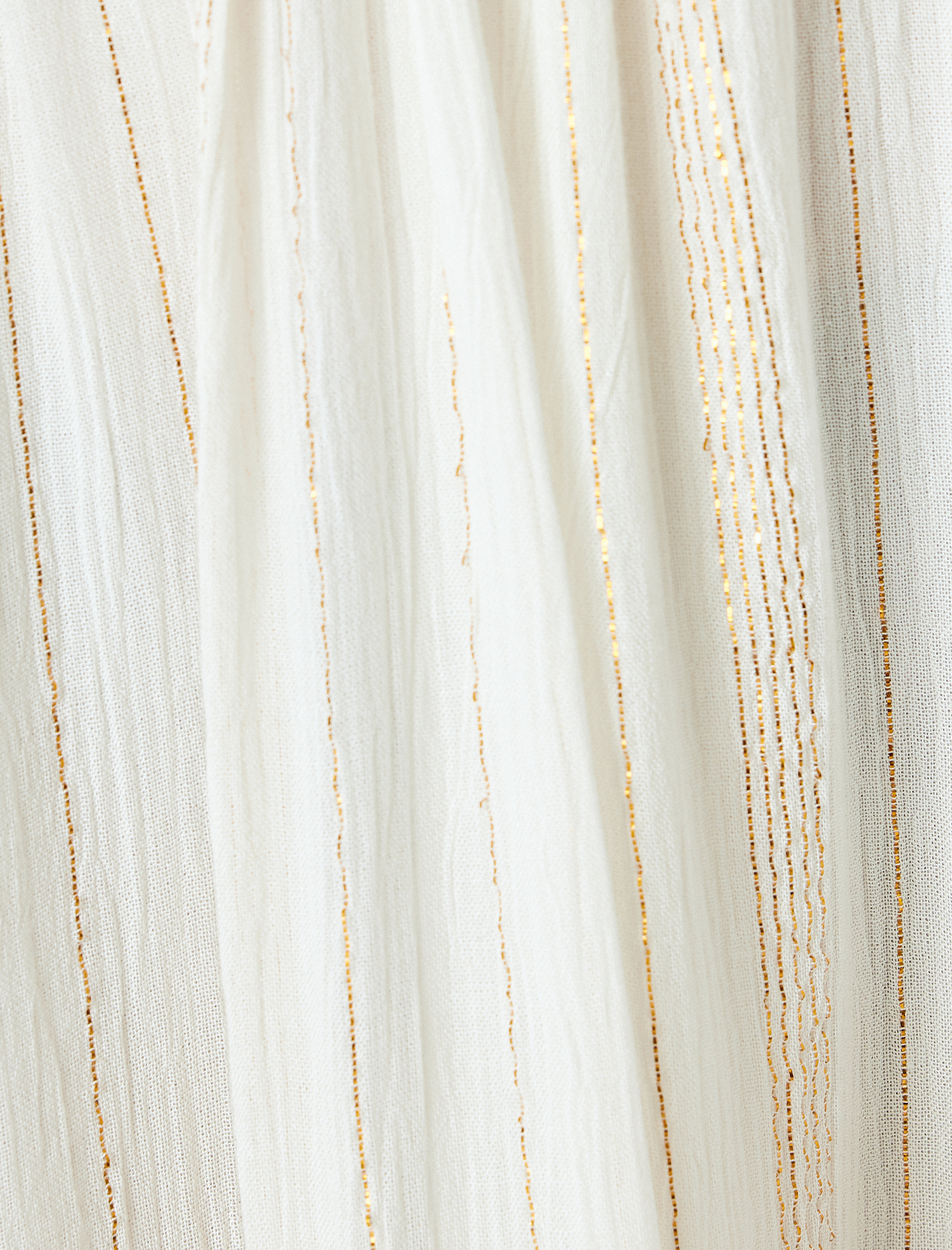   Astarlı Geniş Kesim Parıltılı İnce Askılı Uzun Viskon Elbise