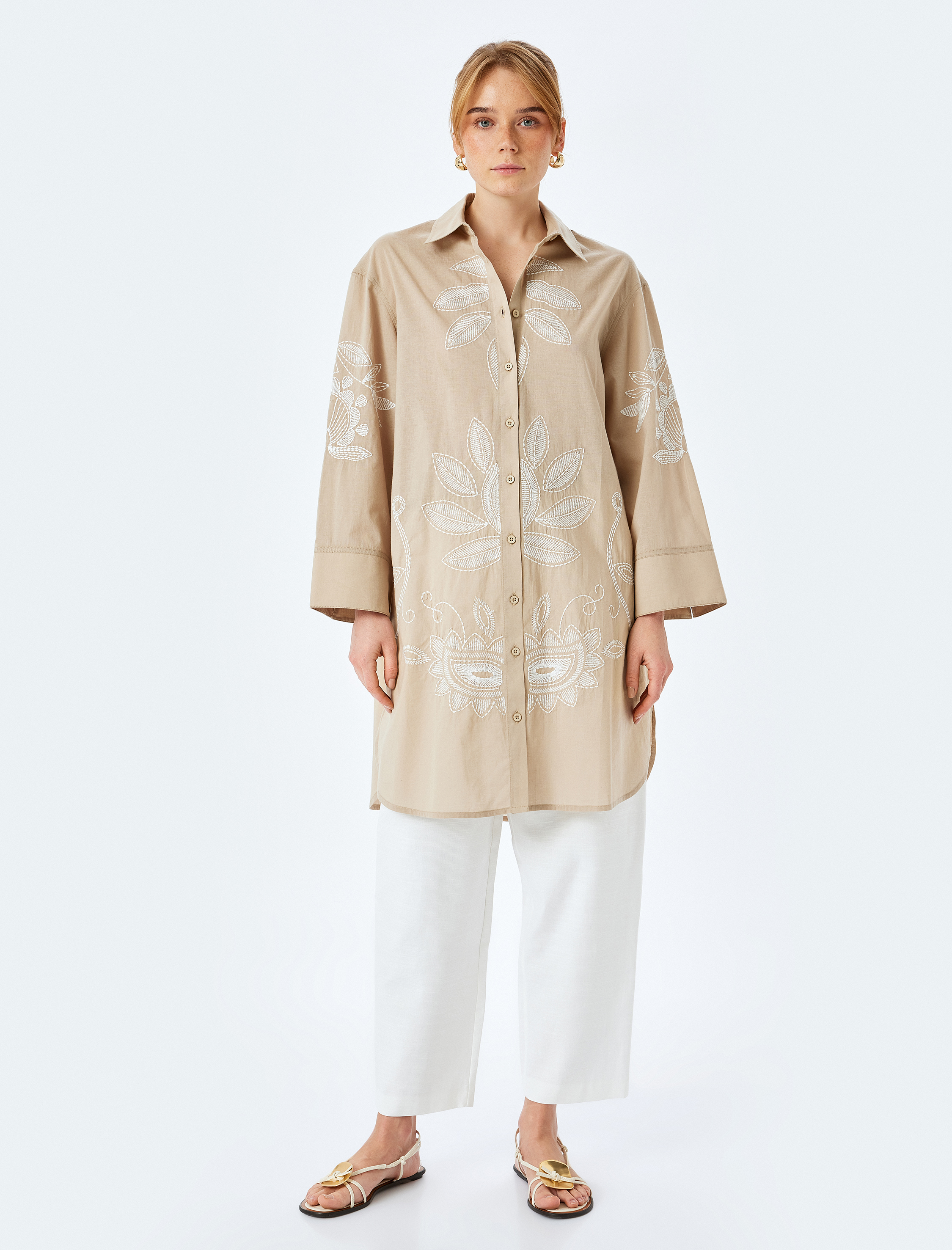 Pamuklu Floral İşleme Detaylı Gömlek Yaka Uzun Oversize Tunik