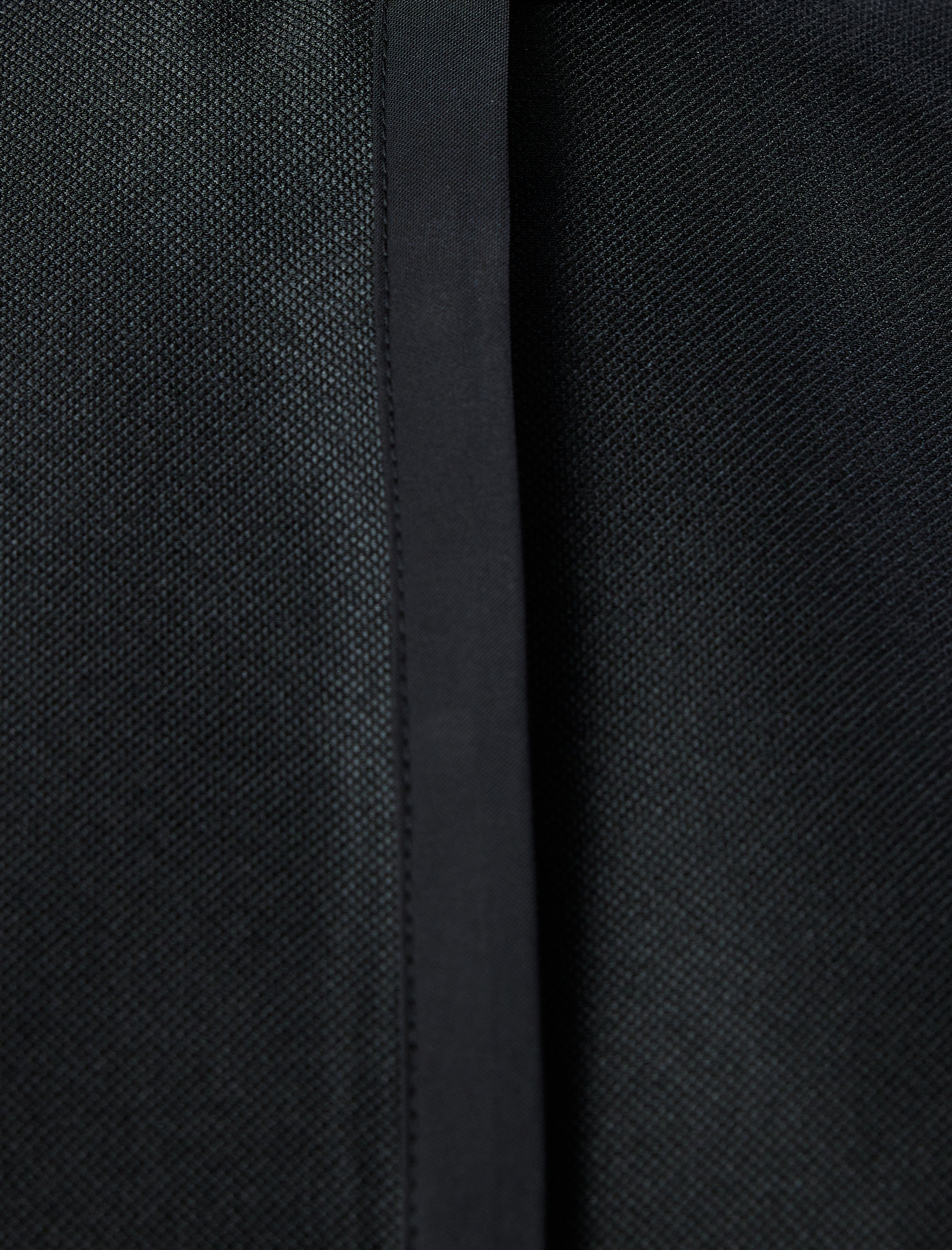   İki Farklı Kumaş Kullanımlı Dik Yaka Kısa Kollu Smokin Gömlek