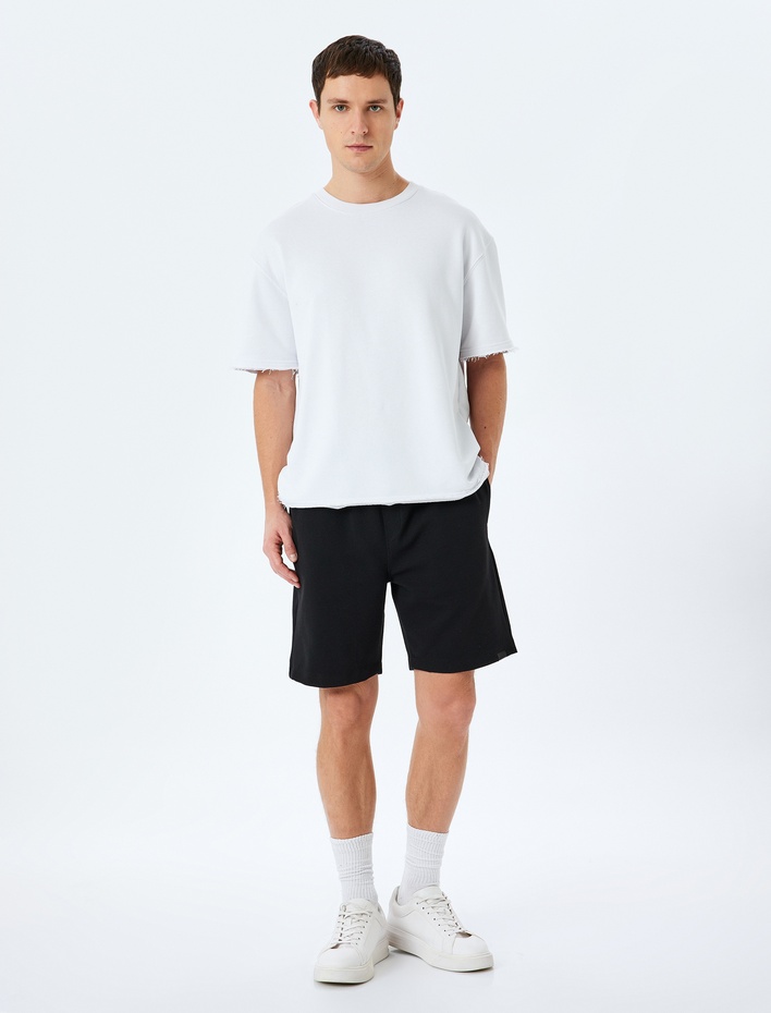  Cep Detaylı Bermuda Beli Bağcıklı Şort