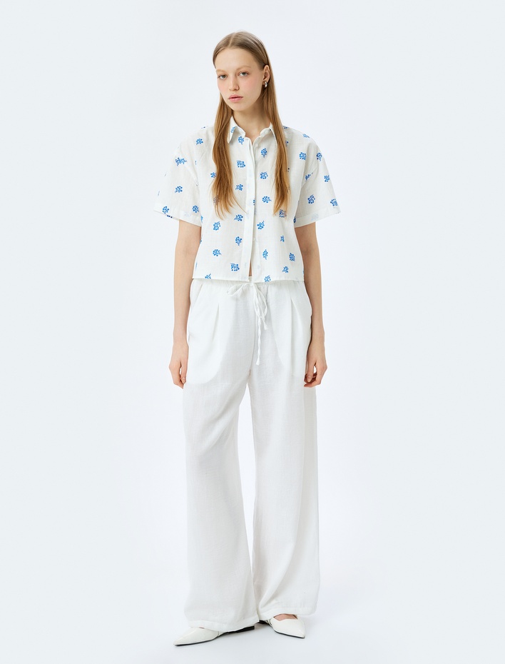  Pamuklu Çiçek Desenli Kısa Kollu Gömlek