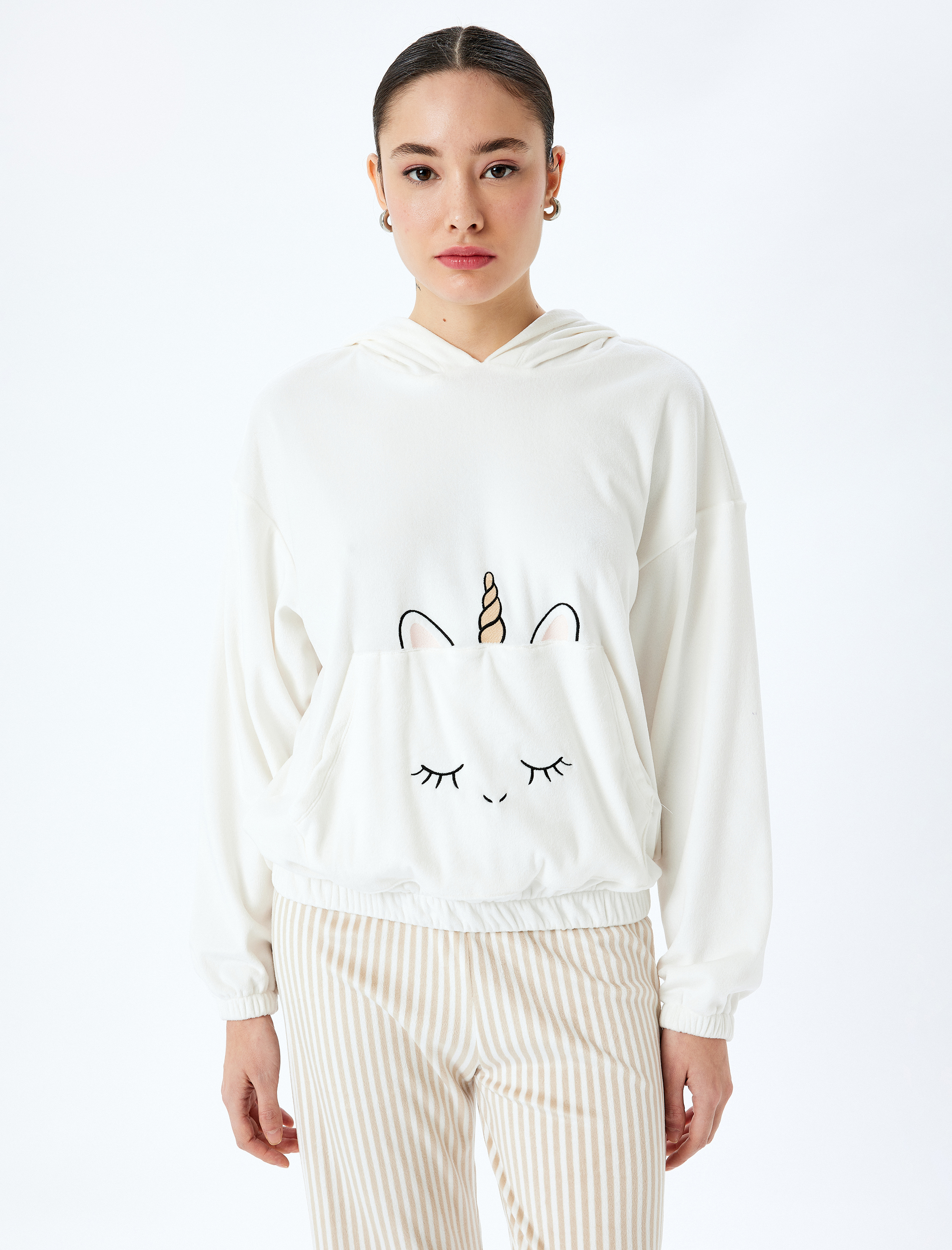 Unicorn İşleme Detaylı Cepli Uzun Kollu Kapüşonlu Polar Pijama Üstü