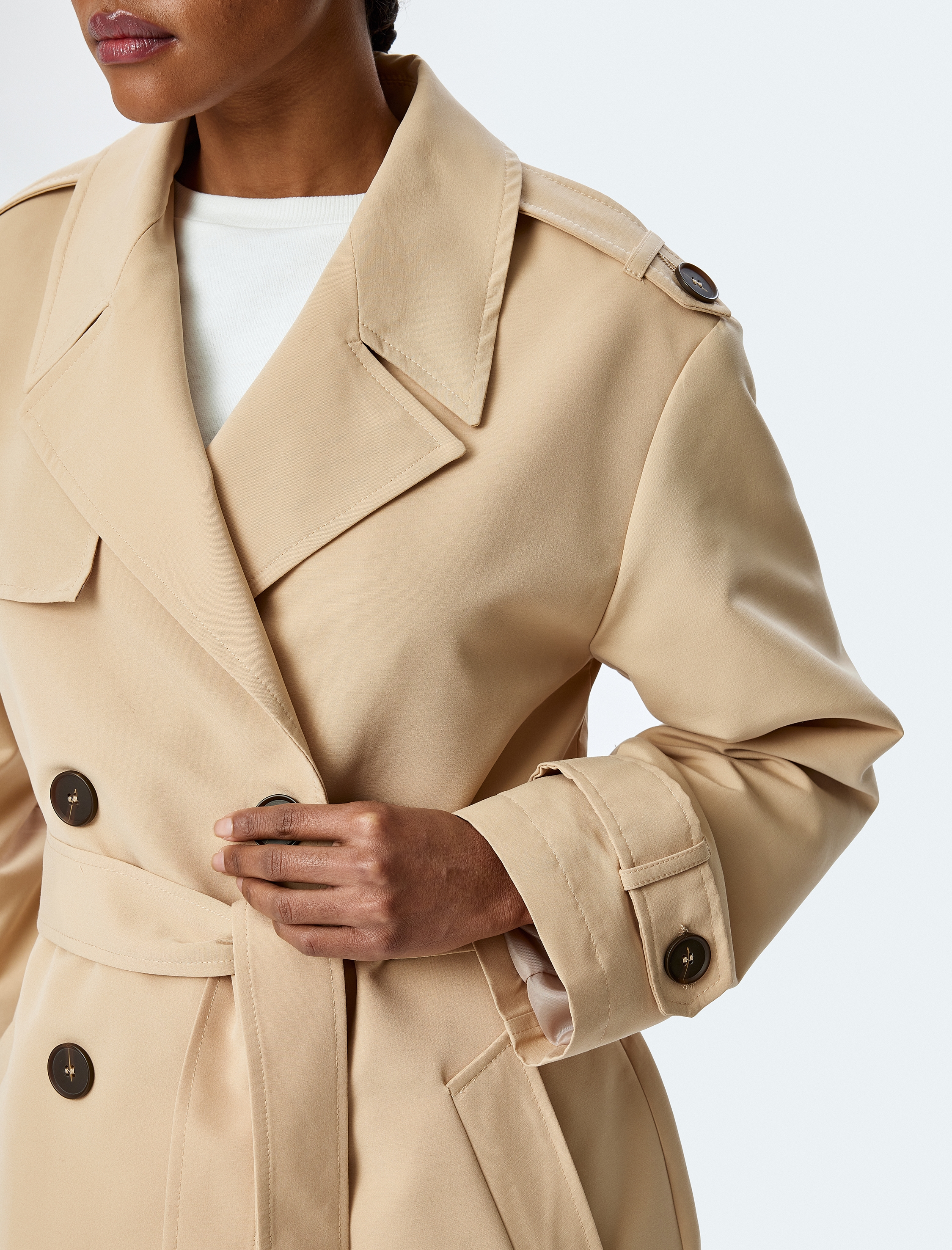   Astarlı Gabardin Kumaş Uzun Kollu Cepli Kruvaze Kemerli Uzun Trençkot