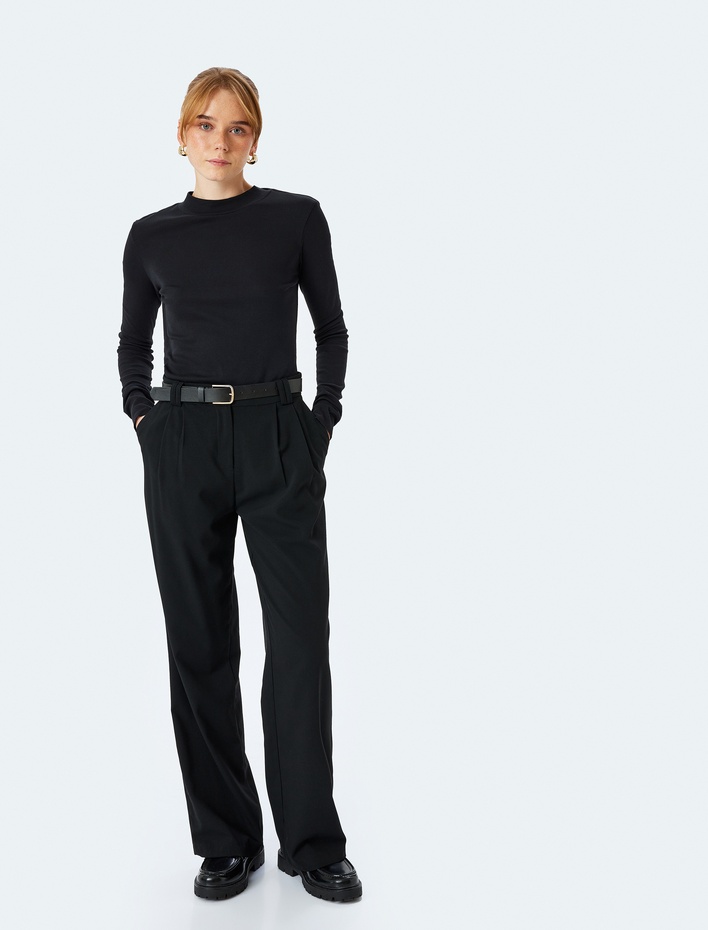  Pamuklu Hafif Dik Yaka Uzun Kollu Basic Tişört