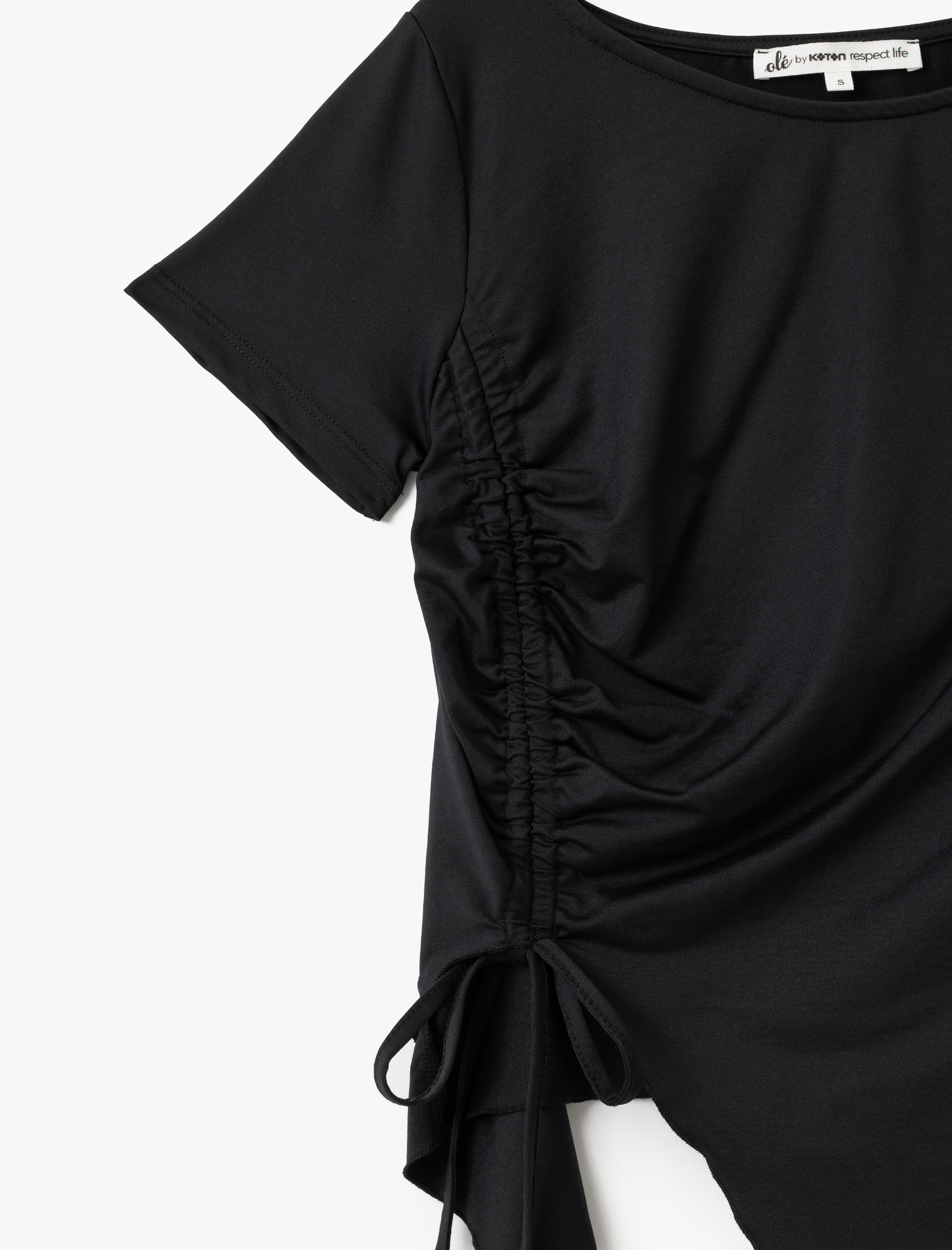   Büzgülü Bisiklet Yaka Kısa Kollu Asimetrik Tişört