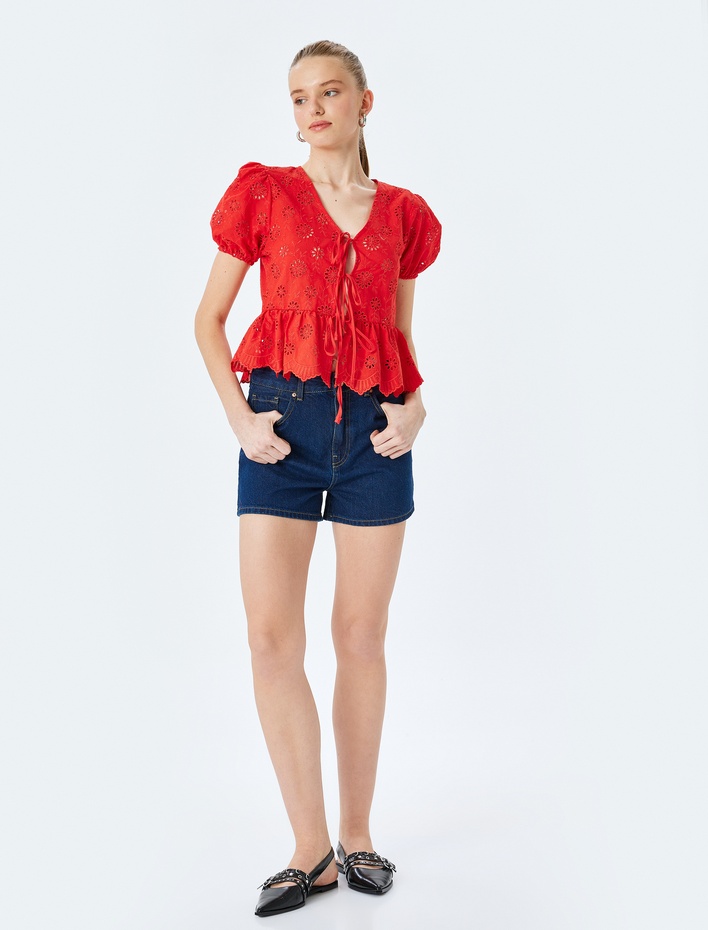  V Yaka Kısa Kol Balon Kollu Bağcıklı Fisto Bluz