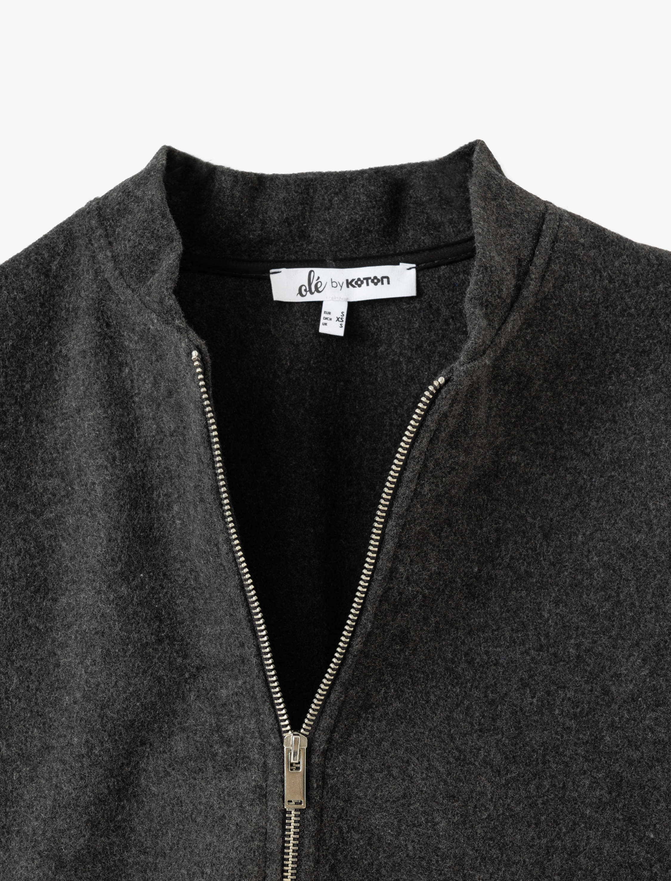   Cep Detaylı Fermuarlı Kolej Crop Bomber Ceket