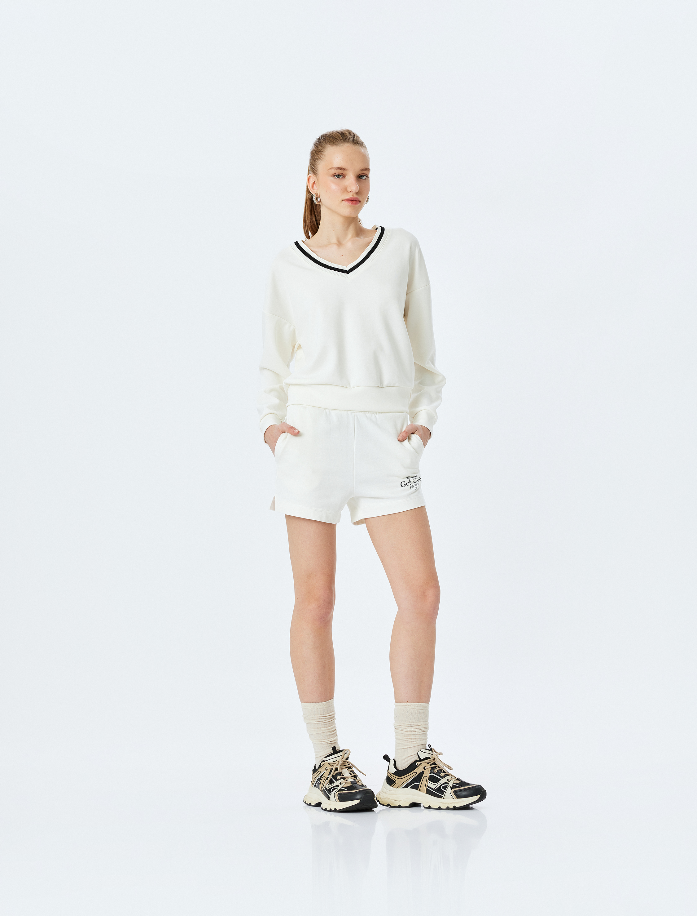 Koton Kadın Çizgili Modal Karışımlı Oversize V Yaka Spor Sweatshirt -1