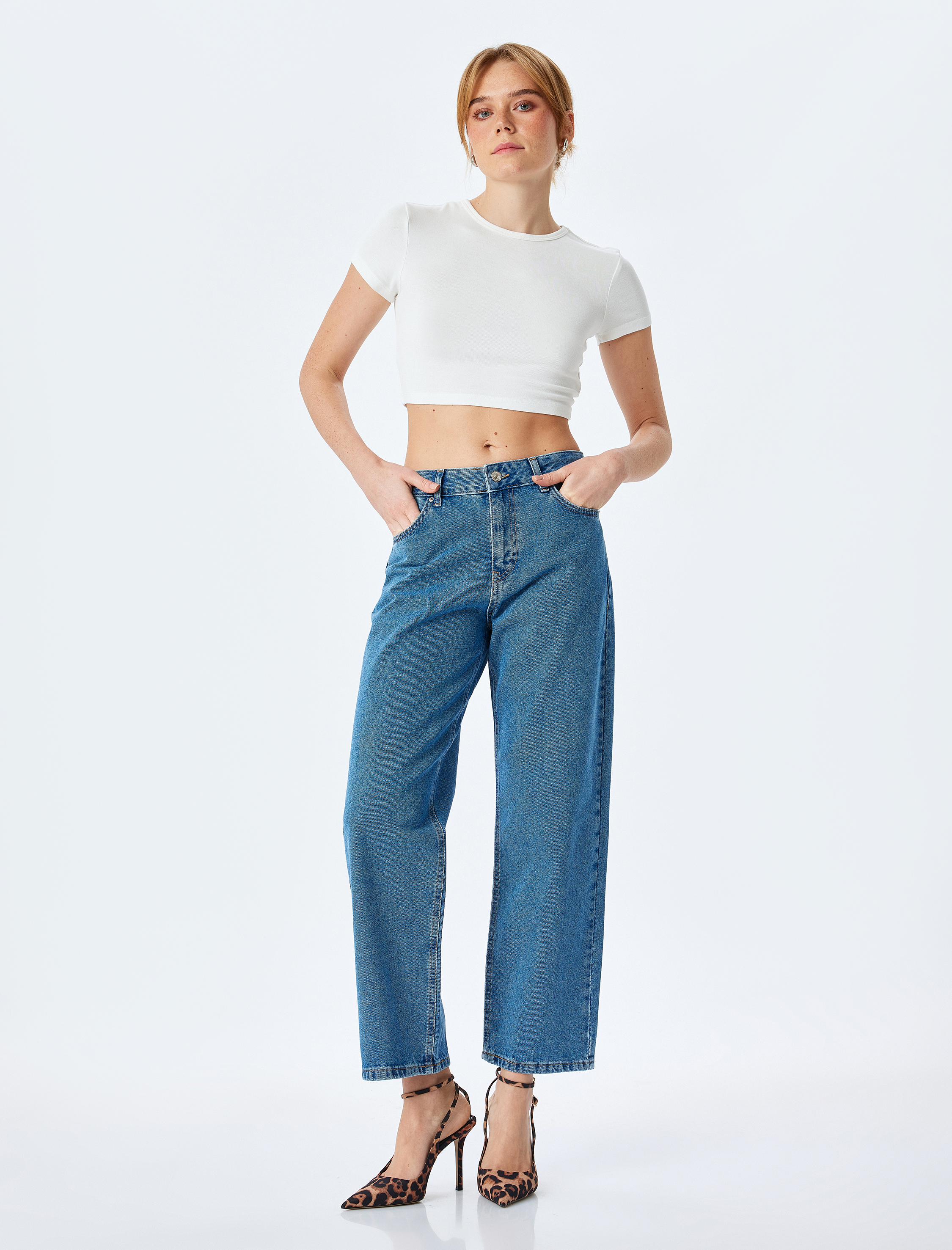 Koton Kadın Straight Fit Düz Paça Cepli Denim Pantolon - Straight Fit Jeans -1