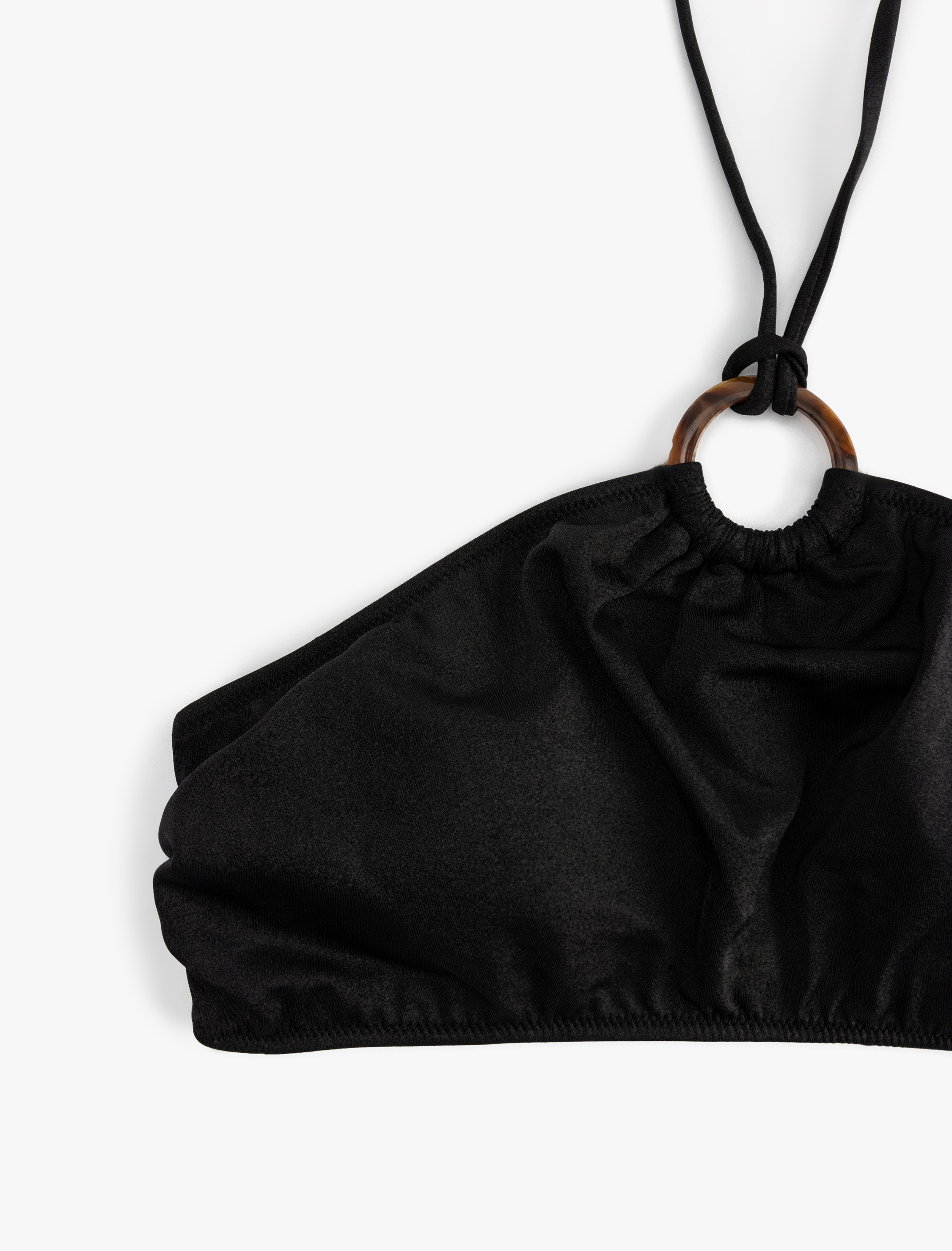 Boyundan Bağlamalı Aksesuar Detaylı Bikini Üstü