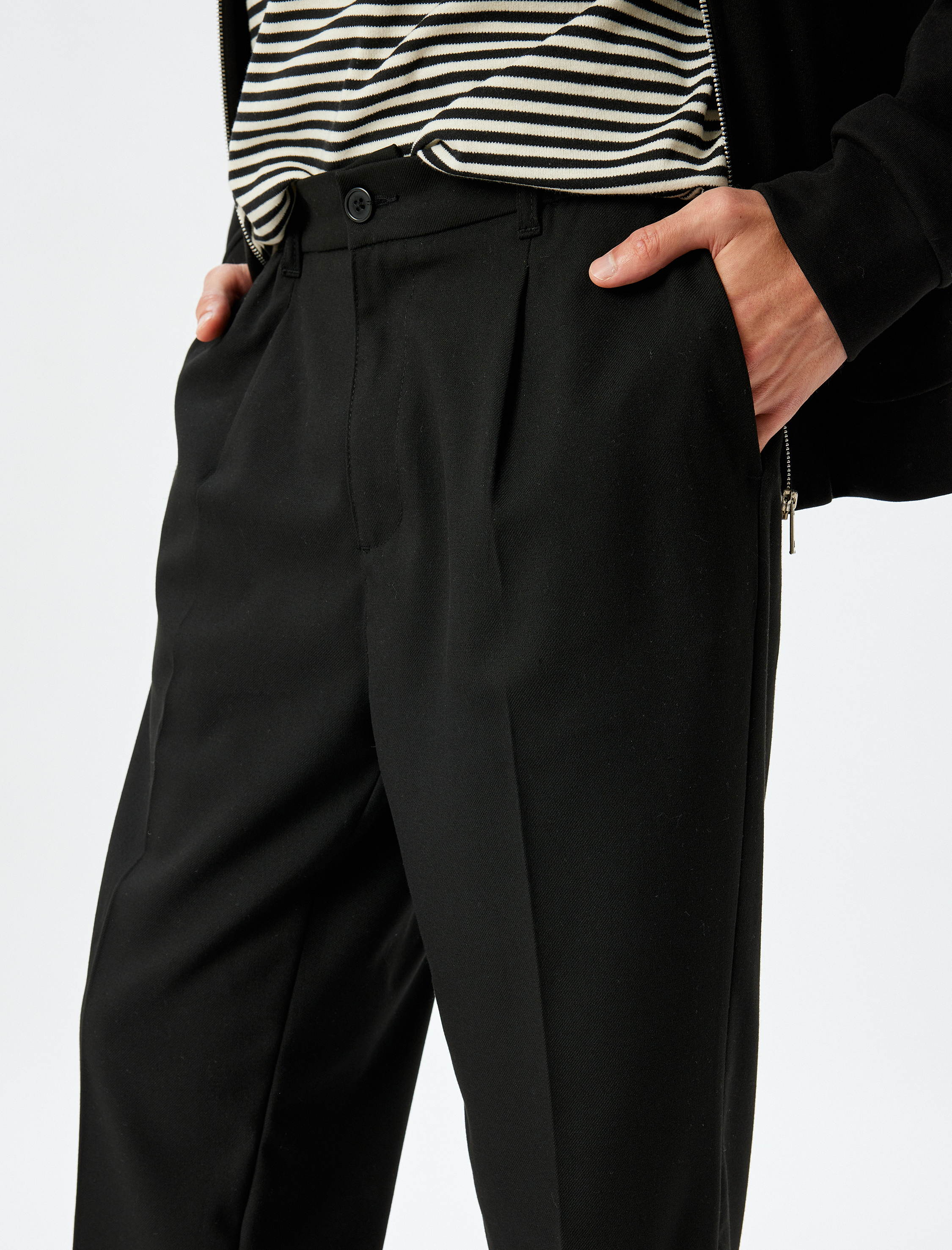 Viskon Karışımlı Düğmeli Kumaş Pantolon