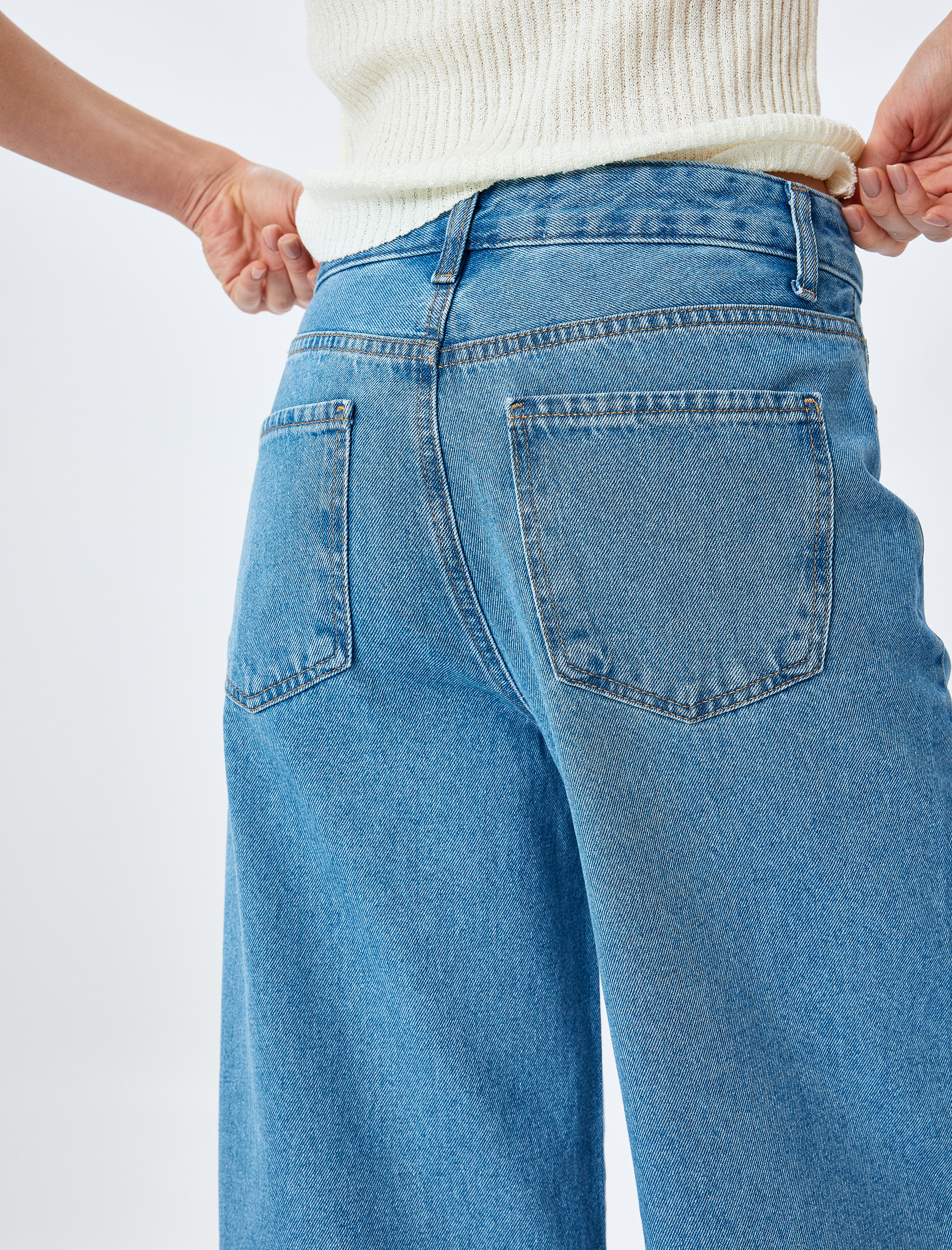   Yüksek Bel Düğmeli Cepli Kısa Geniş Paça Denim Pantolon -  Crop Wide Leg Jeans