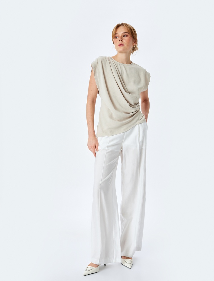  Drape Detaylı Bisiklet Yaka Asimetrik Kruvaze Bluz