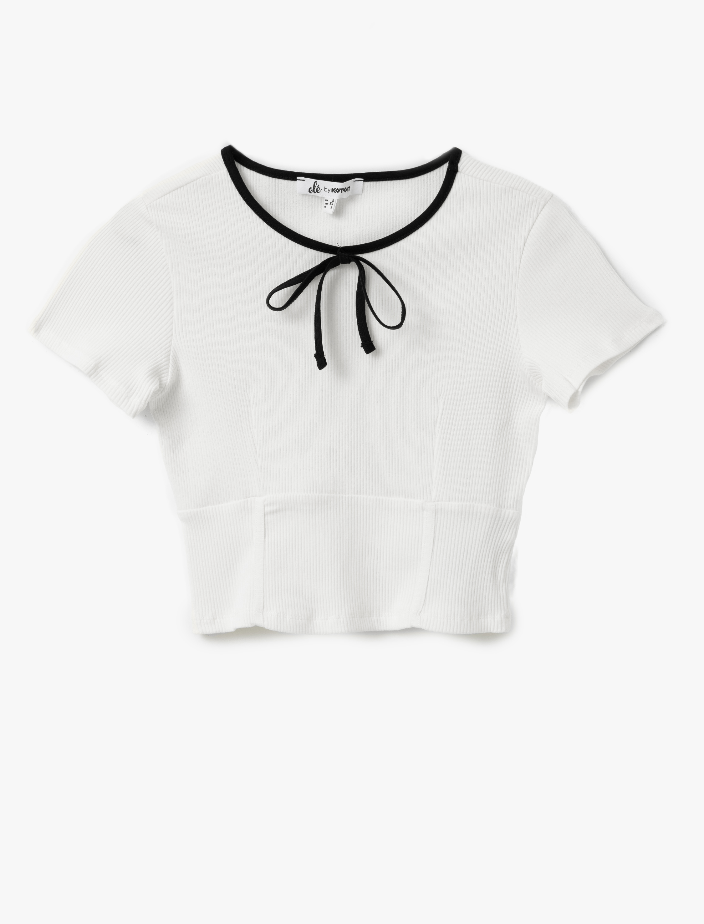   Biyeli Kısa Kollu Bisiklet Yaka Fiyonklu Crop Tişört