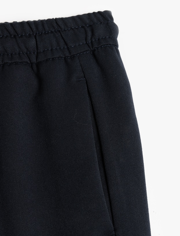 Viskon Karışımlı Cep Detaylı Beli Bağcıklı Eşofman Pantolon_3