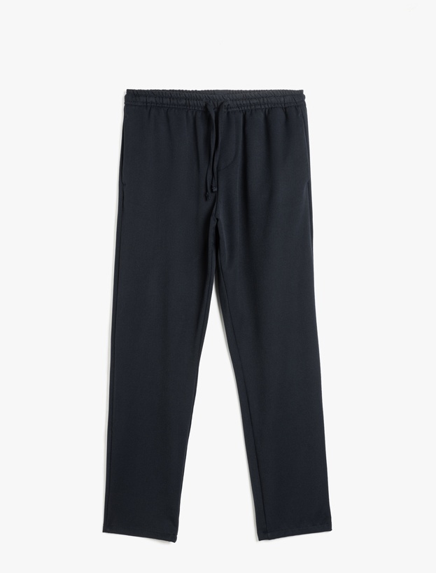 Viskon Karışımlı Cep Detaylı Beli Bağcıklı Eşofman Pantolon_0