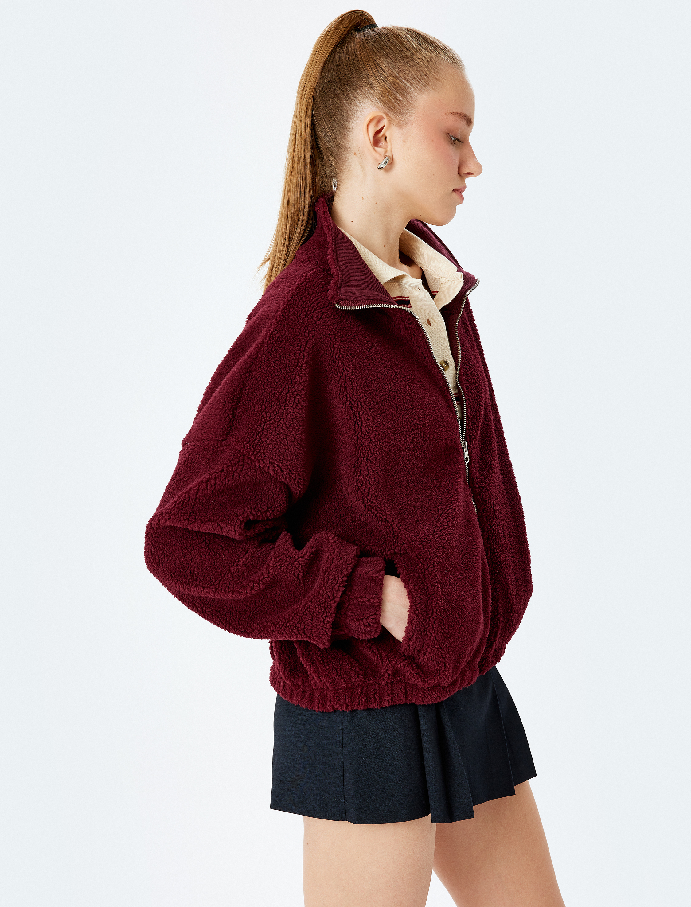   Fermuarlı Dik Yaka Cep Detaylı Peluş Sweatshirt