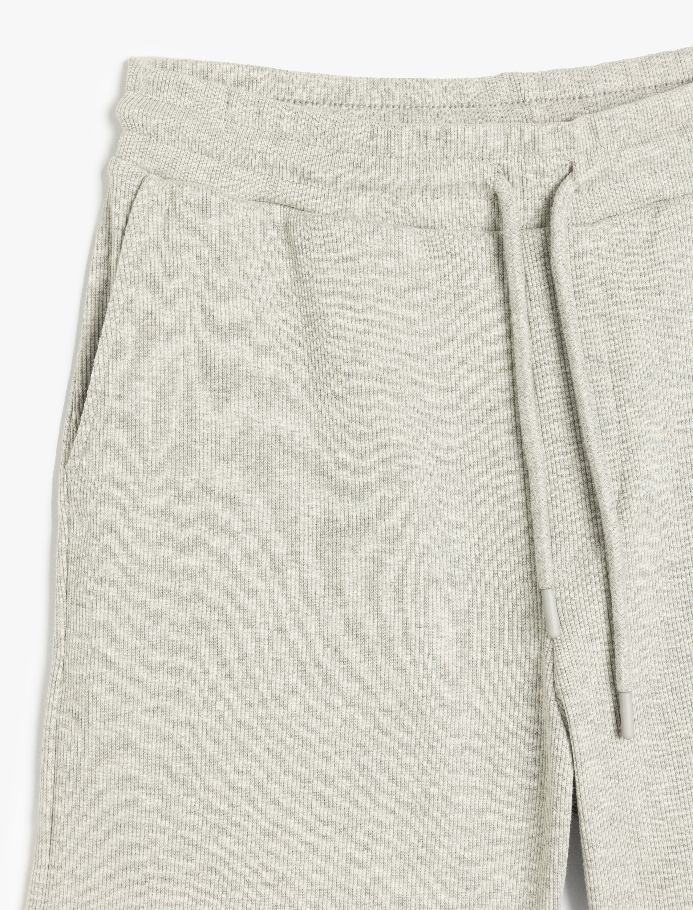   Pamuk Karışımlı Cep Detaylı Beli Bağcıklı Şort