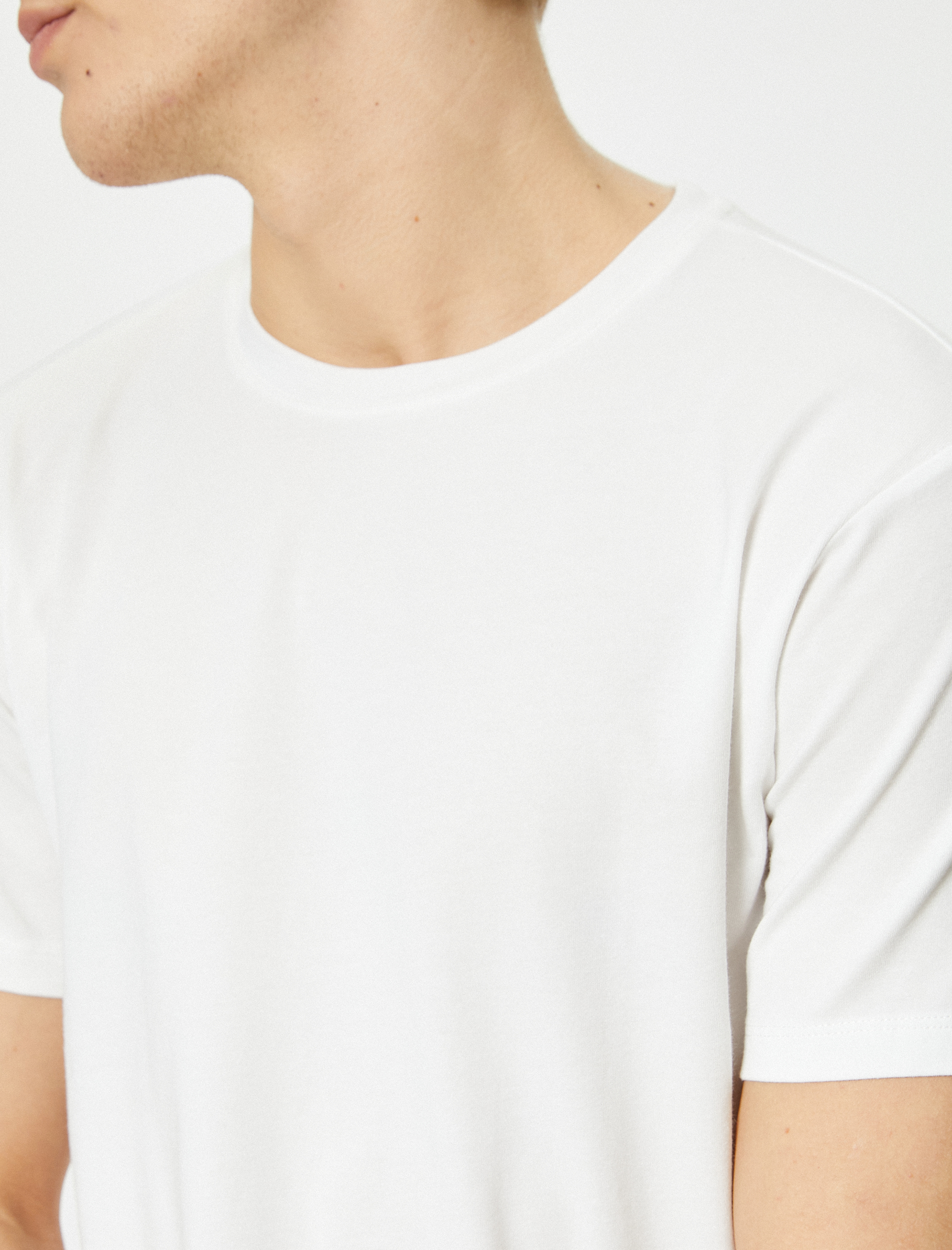   Kısa Kollu Tişört Uzun Kalça Boy Esnek Kumaş Slim Fit Pamuklu