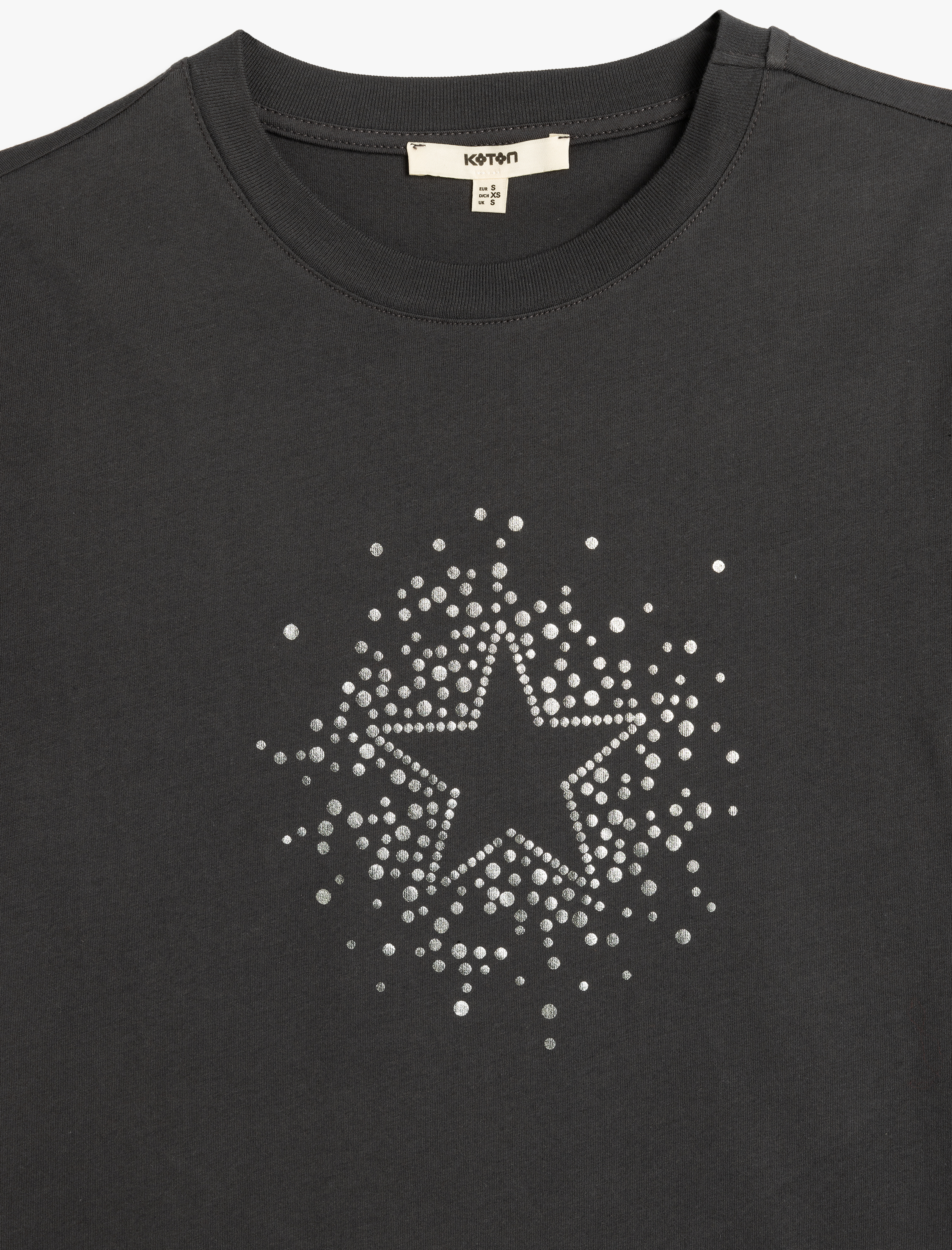   Pamuklu Kısa Kollu Bisiklet Yaka Yıldız Detaylı Taşlı Tişört