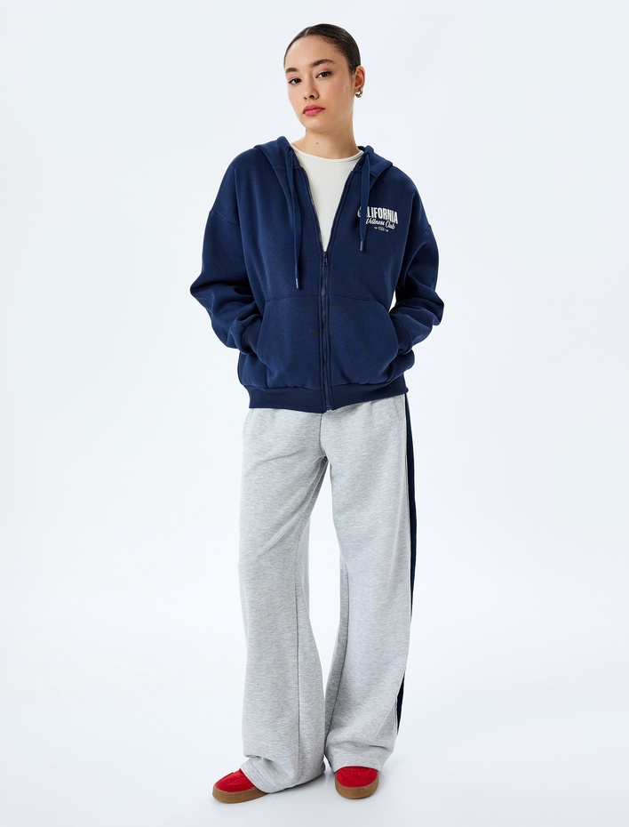  Şardonlu Kapüşonlu Fermuarlı Kolej Baskılı Kanguru Cepli Sweatshirt