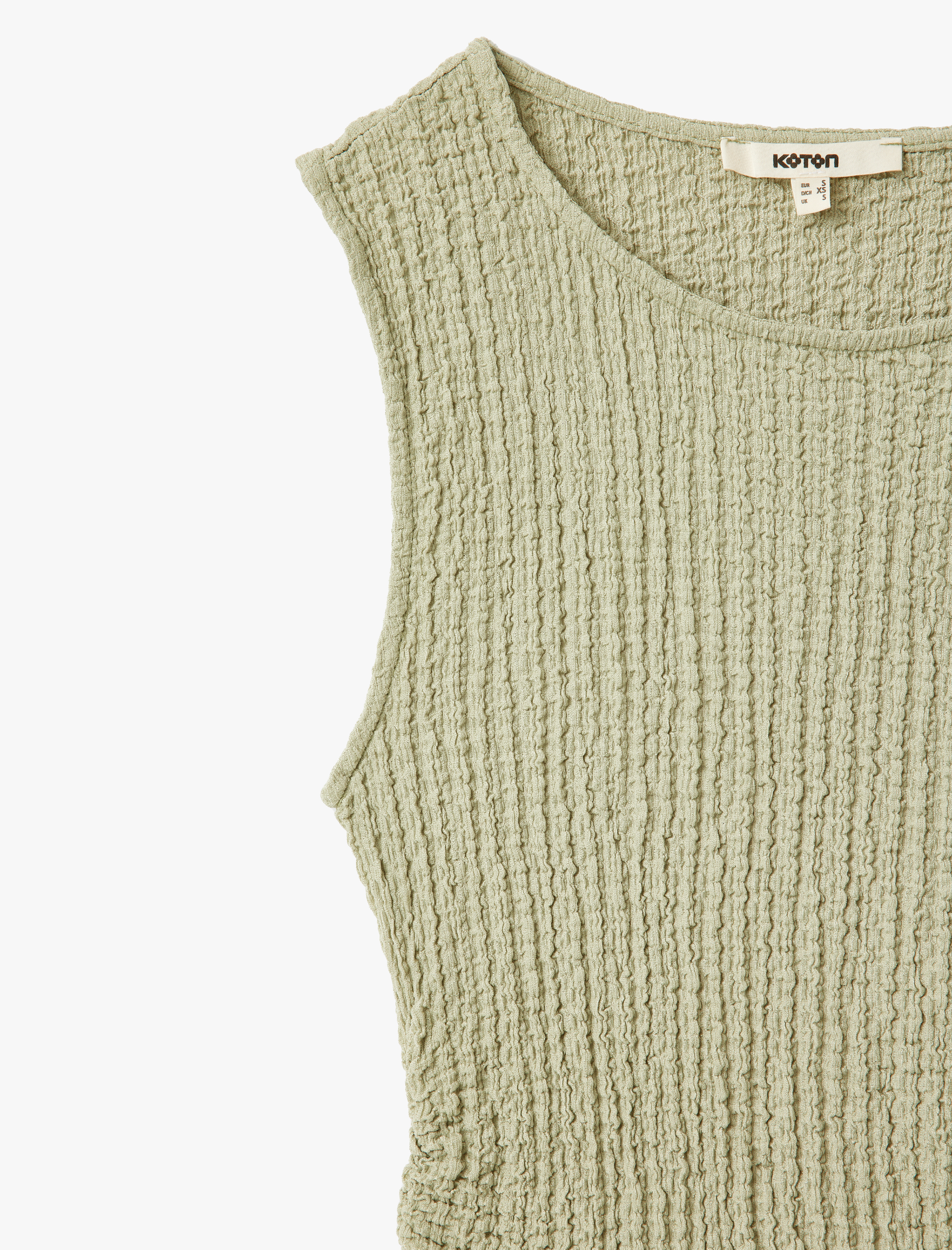 Dokulu Slim Fit Bisiklet Yaka Kolsuz Bluz