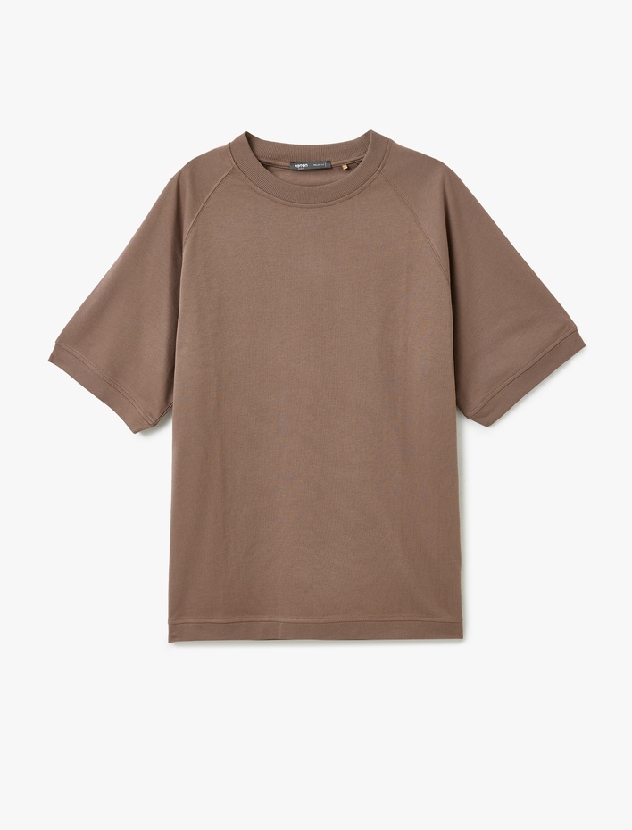  Kısa Kollu Pamuklu Tok Kumaş Bisiklet Yaka Oversize Tişört