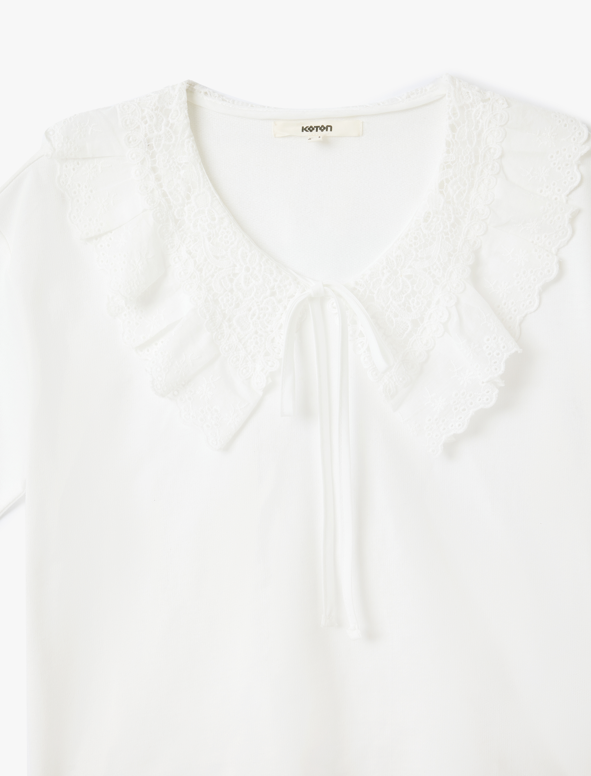   Pamuklu Fırfırlı Fistolu Bebe Yaka Kısa Kollu Tişört