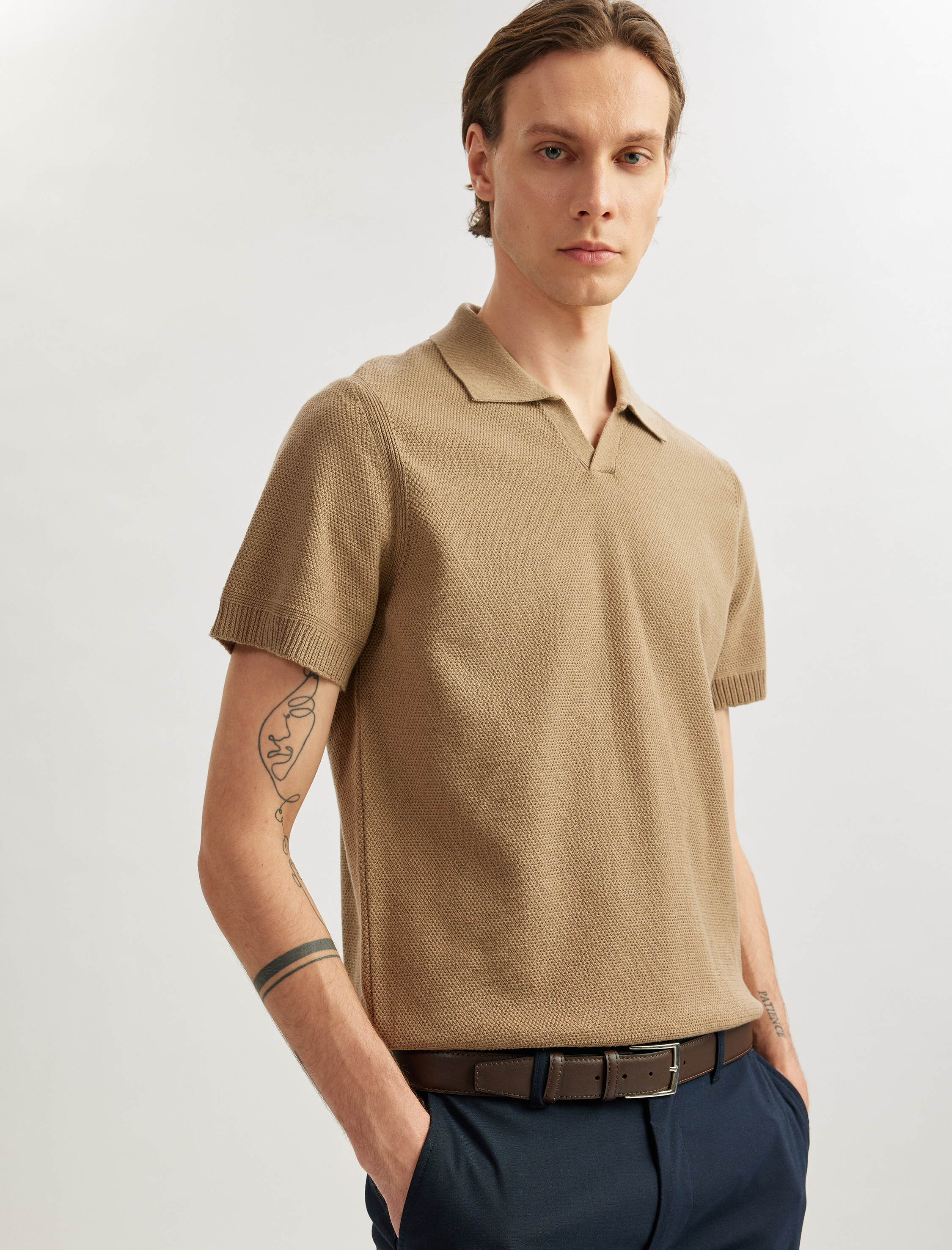   Pamuk Keten Karışımlı Polo V Yaka Kısa Kollu Triko Tişört