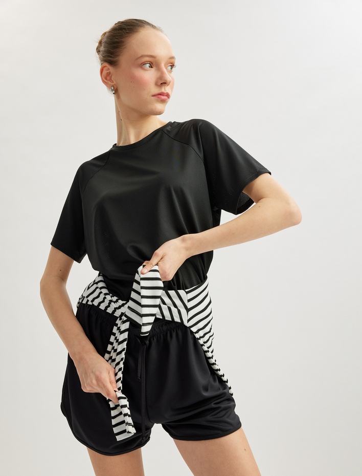  Slim Fit Kısa Kollu Bisiklet Yaka Spor Tişört