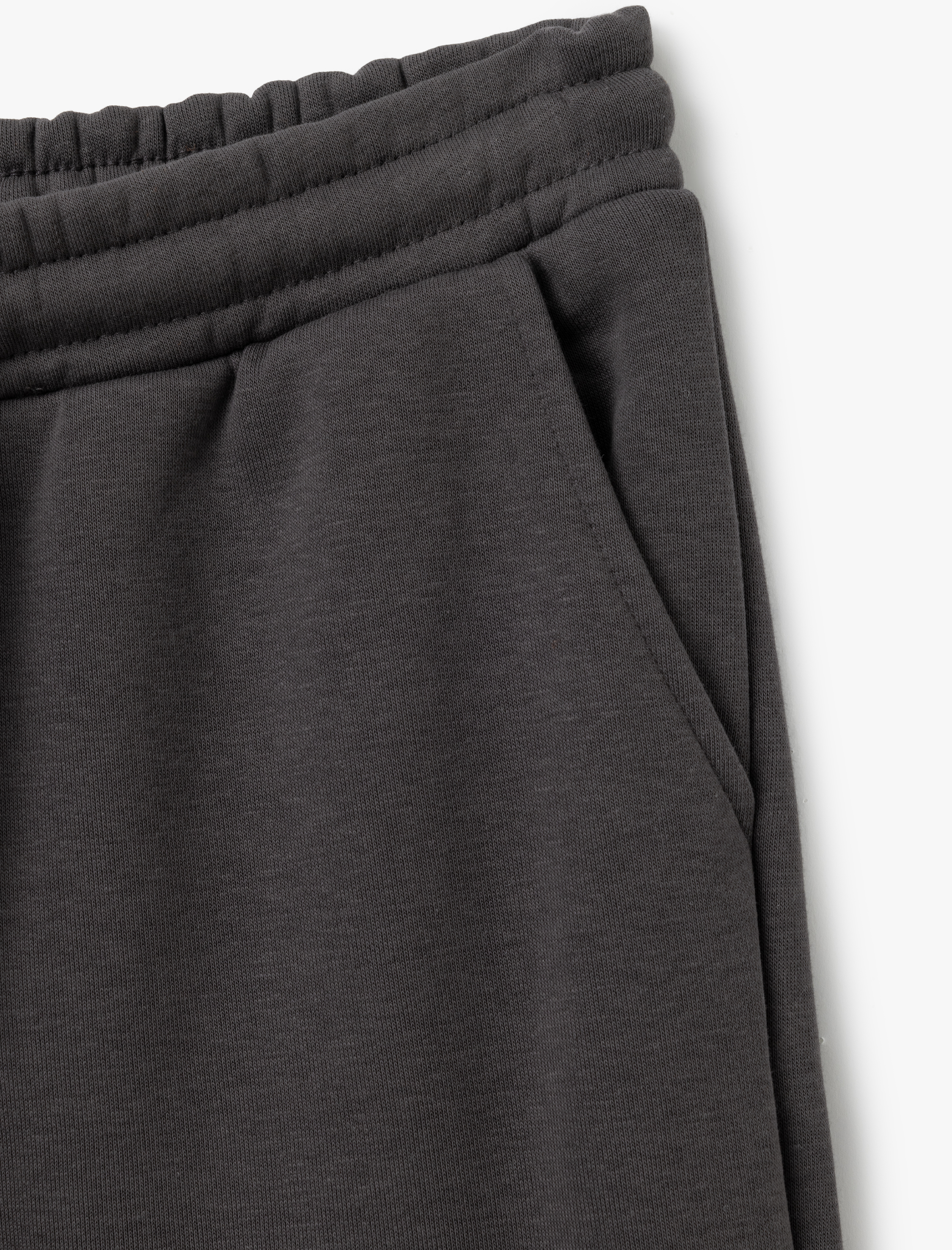   Şardonlu Beli Bağcıklı Cep Detaylı Rahat Kalıp Jogger Eşofman Altı