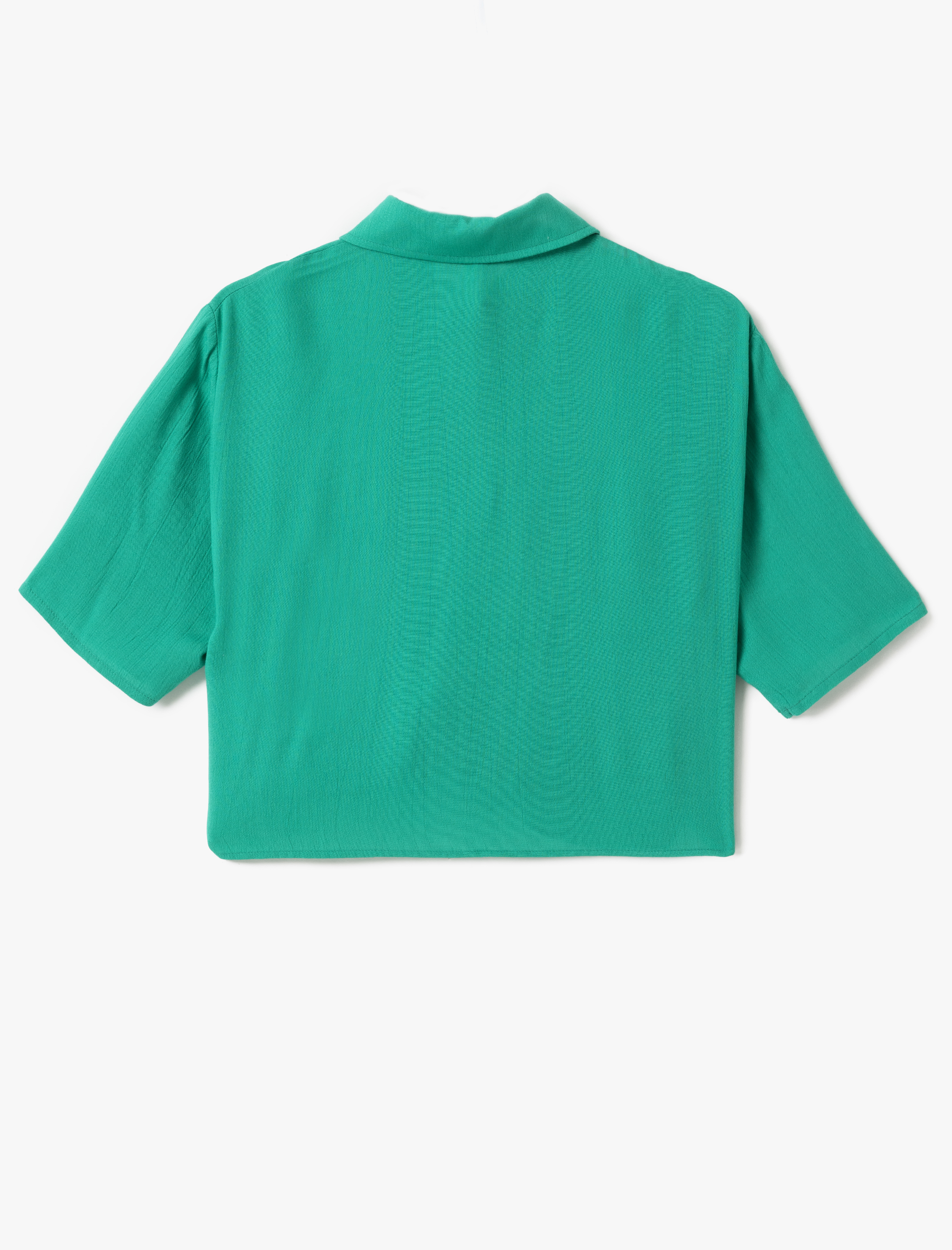   Cep Detaylı Kısa Kollu Viskon Crop Oversize Gömlek