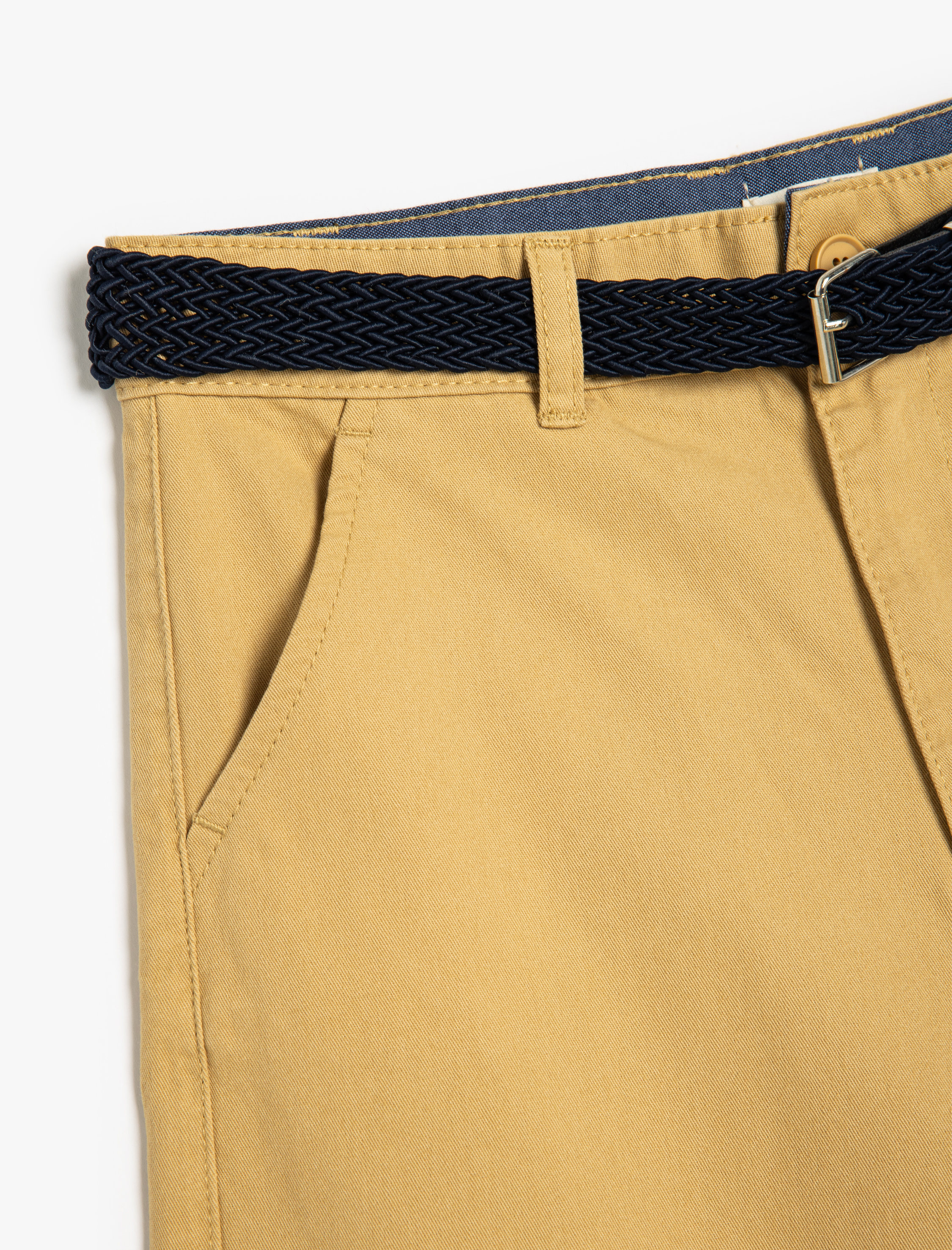  Erkek Çocuk Pamuklu Kemer Detaylı Cepli Bermuda Şort