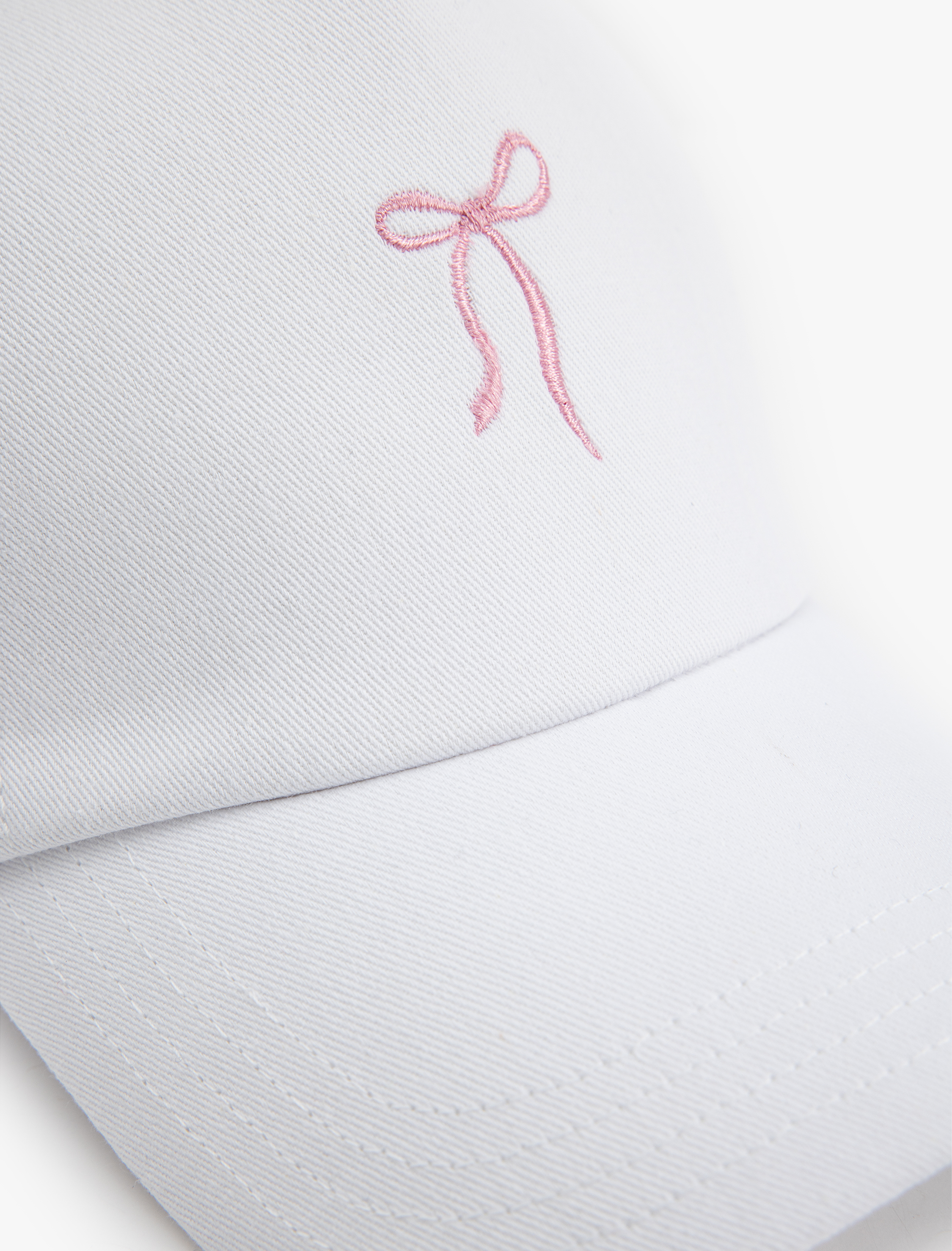  Kadın Pamuklu Fiyonk İşlemeli Kep Şapka