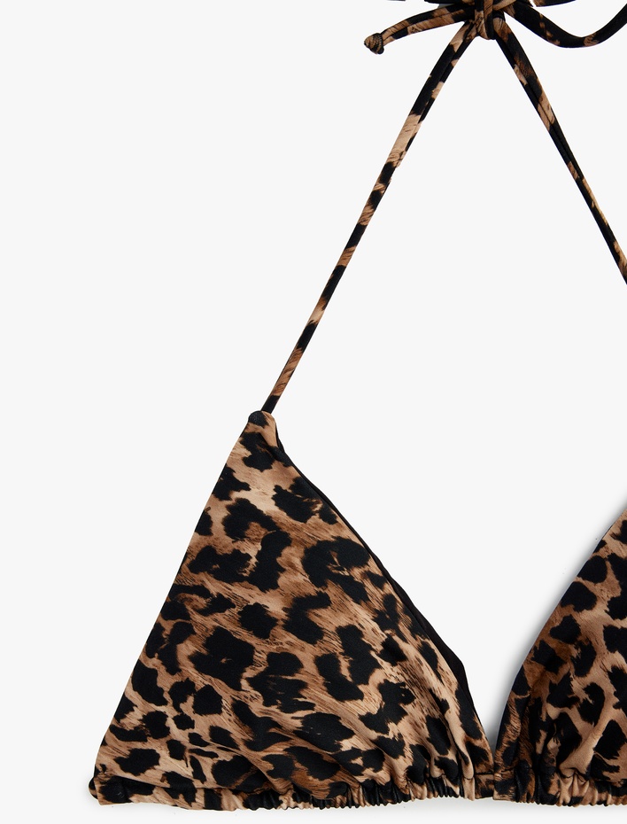  Boyundan Bağlamalı Leopar Desenli Üçgen Bikini Üstü