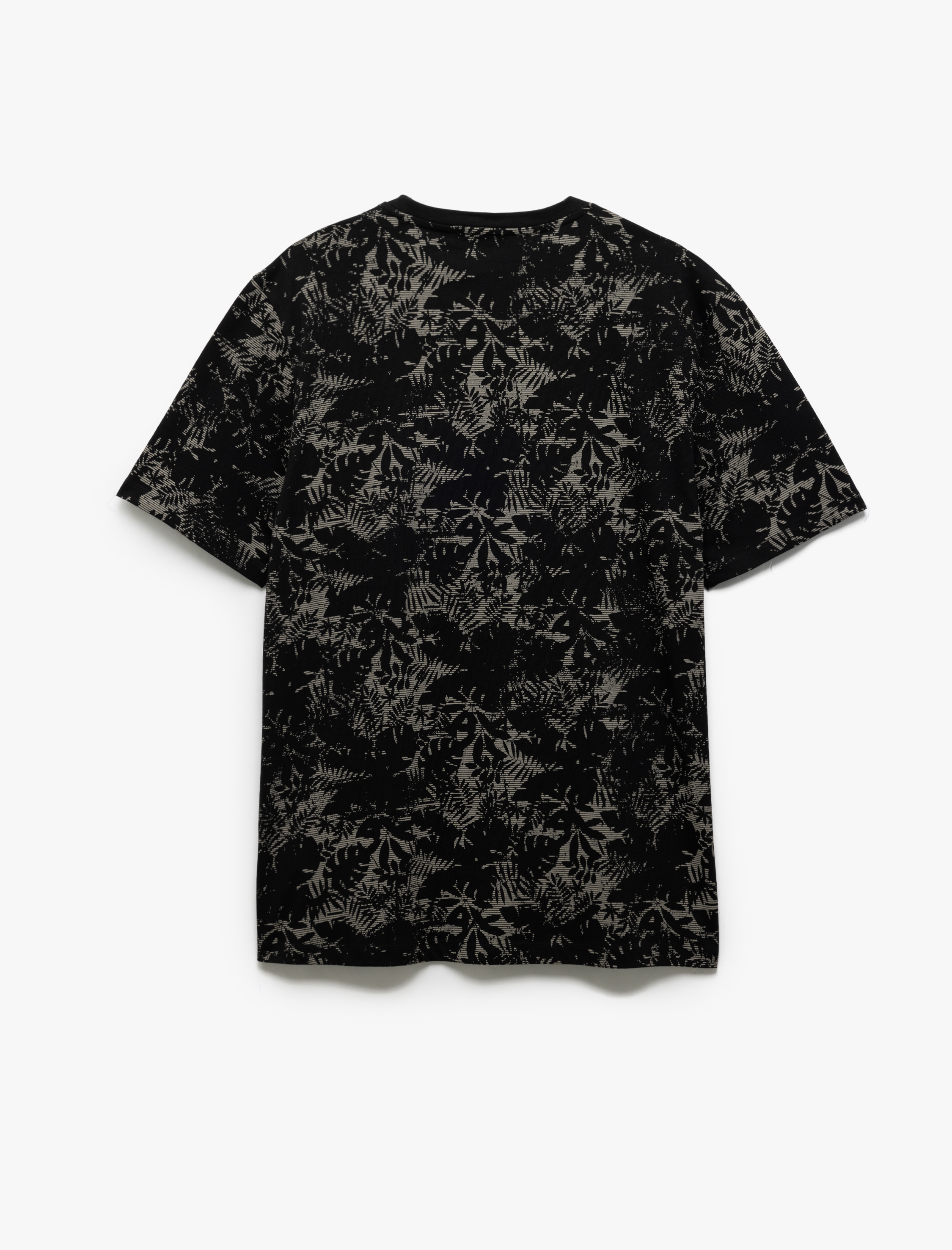   Bisiklet Yaka Regular Fit Kısa Kollu Pamuklu Yaprak Baskılı Tişört