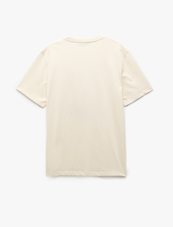  Pamuklu Bisiklet Yaka Regular Fit Kısa Kollu Baskılı Tişört