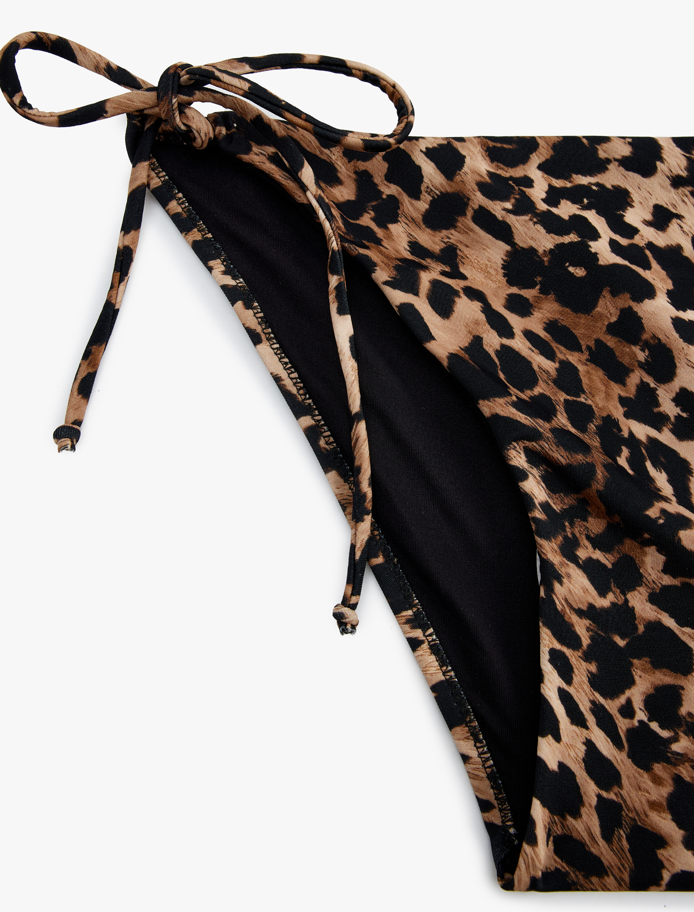   Leopar Desenli İpli Bikini Altı