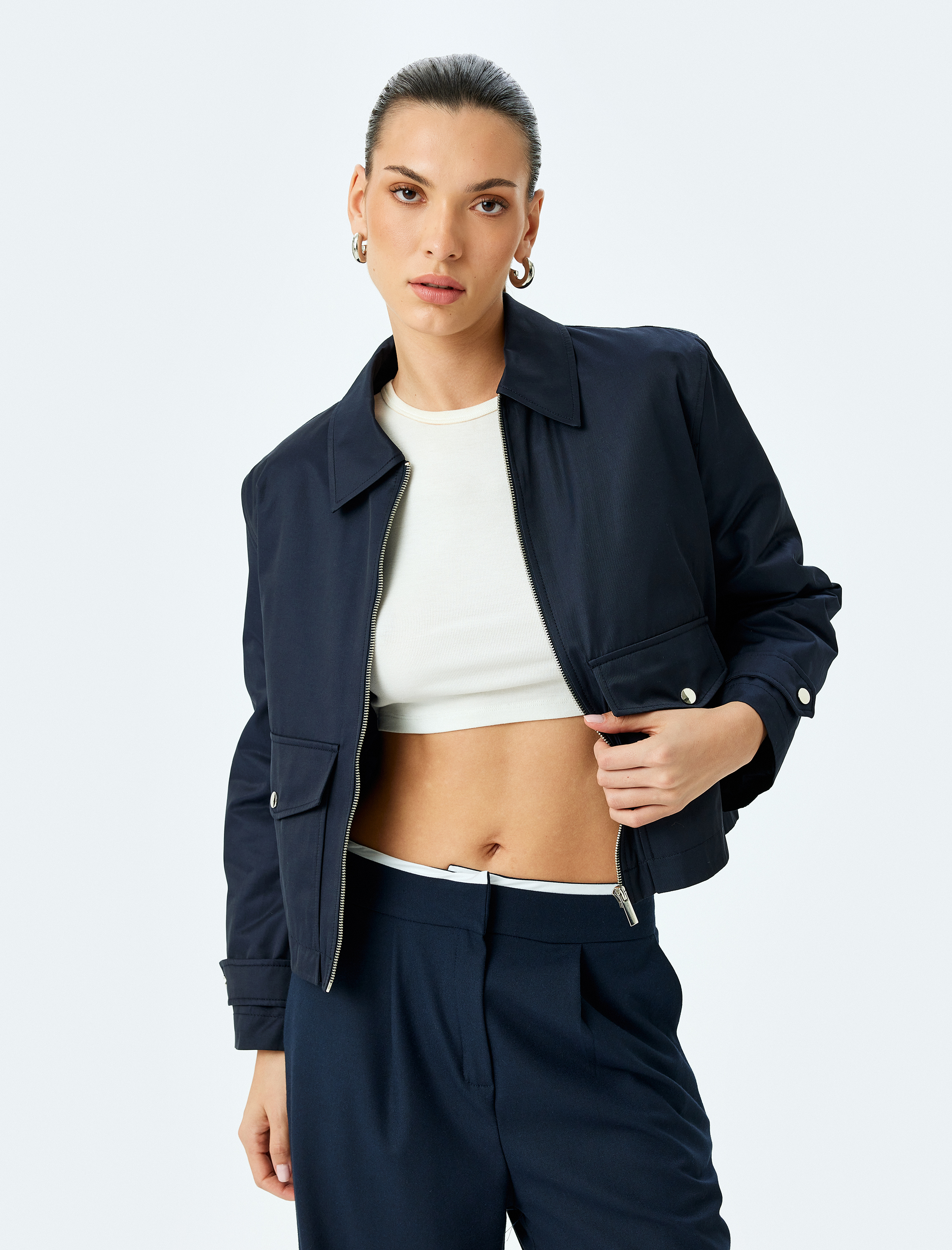   Kapaklı Cep Detaylı Fermuarlı Gabardin Mevsimlik Ceket