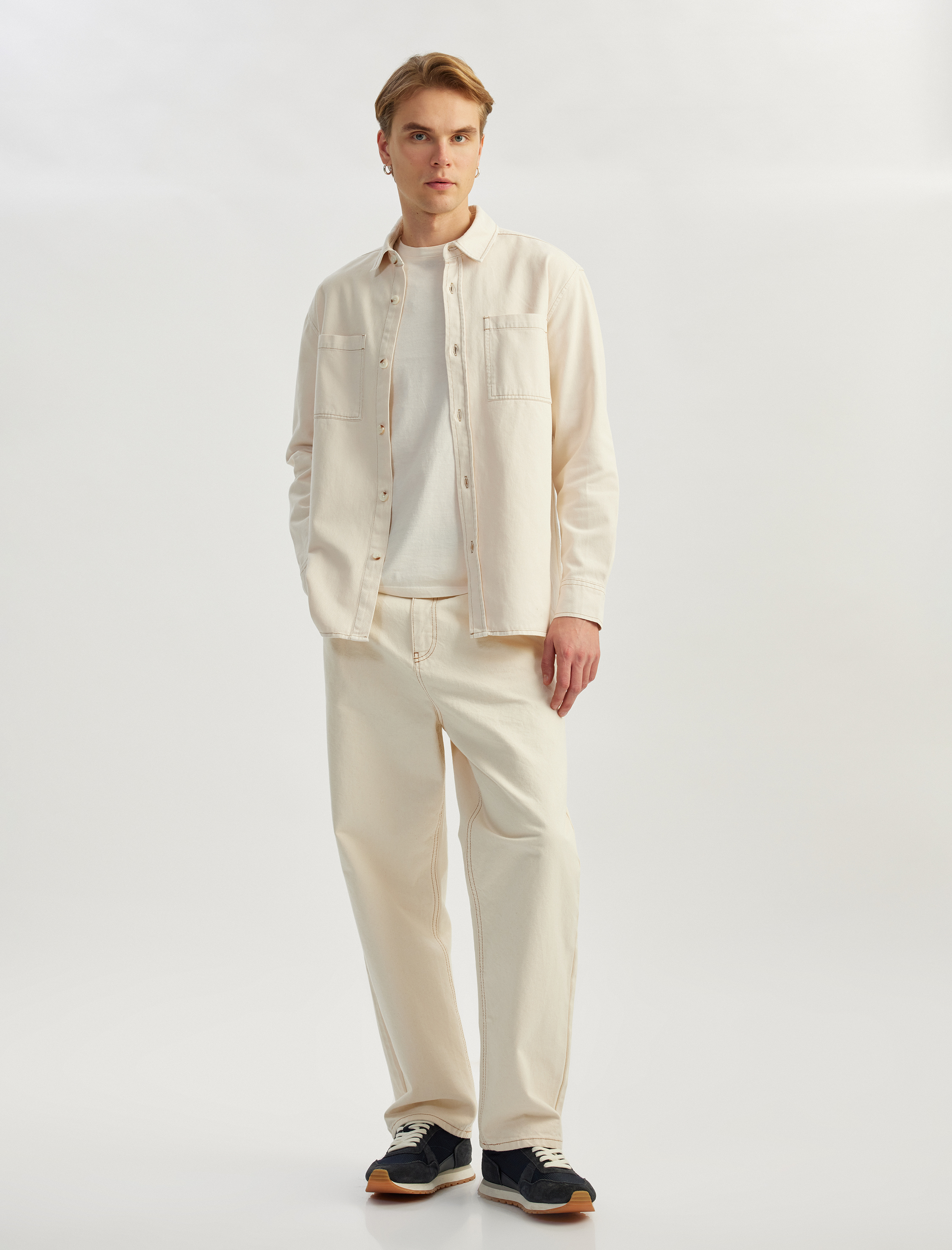 Pamuklu Düğmeli Regular Fit Yıkamalı Klasik Yaka Cep Detaylı Uzun Kollu Gömlek